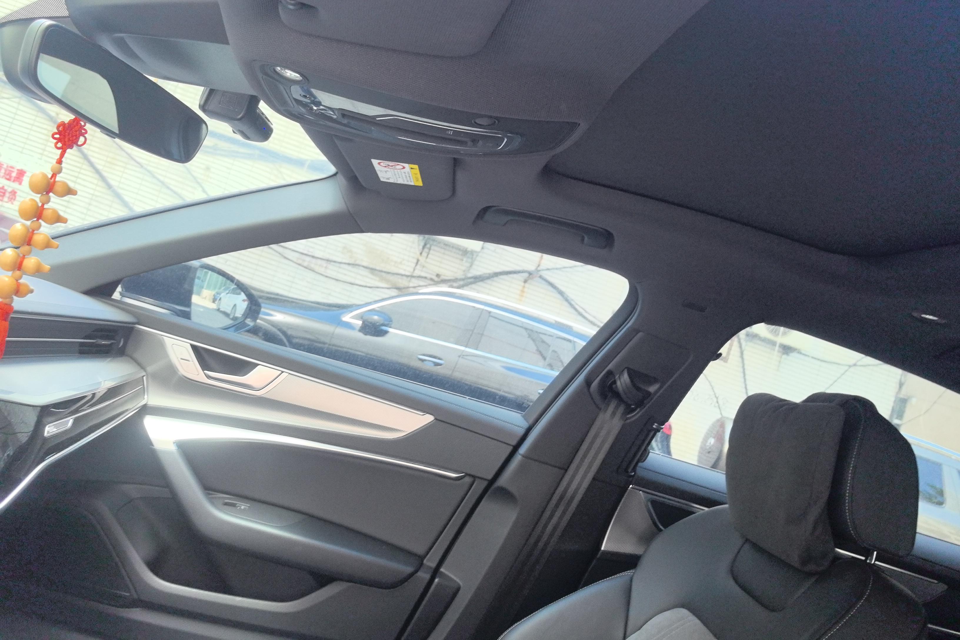 奥迪A6L 45TFSI 2023款 2.0T 自动 臻选动感型 (国Ⅵ) 