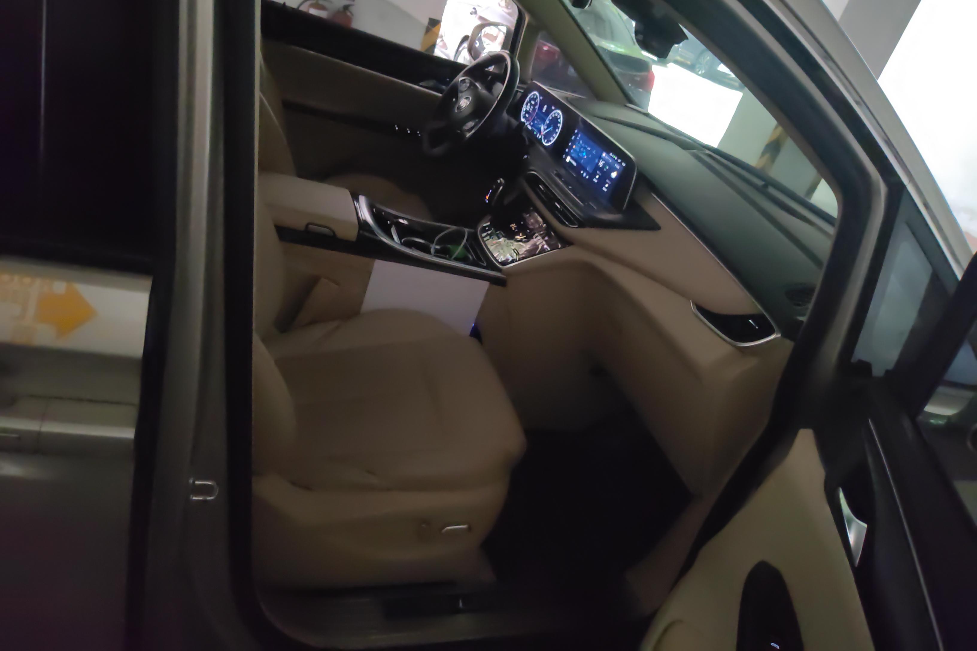 别克GL8 2023款 2.0T 自动 7座 653T尊享型 (国Ⅵ) 