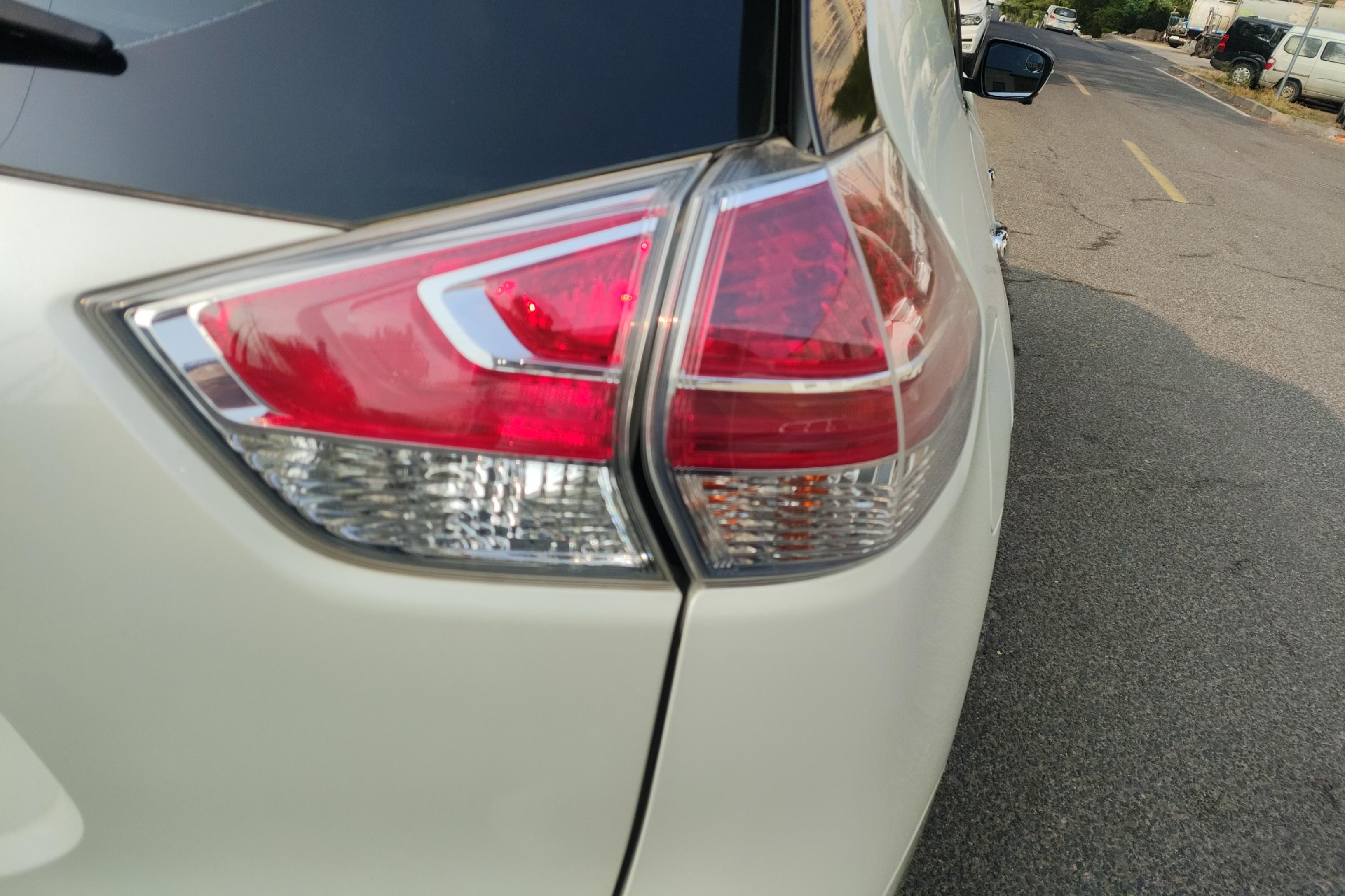 日产奇骏 2014款 2.0L 自动 前驱 舒适版 (国Ⅳ) 