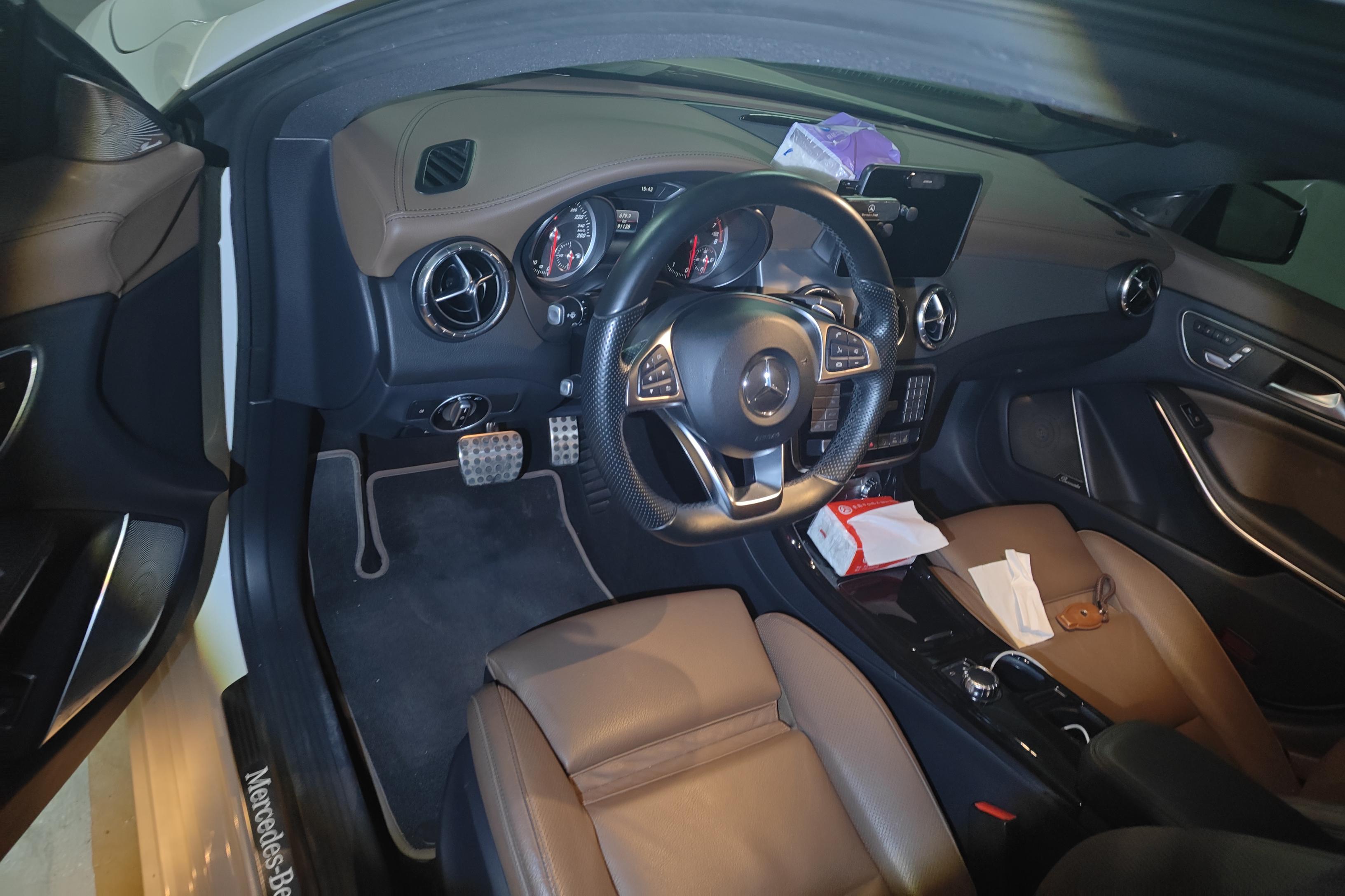 奔驰CLA级 CLA260 [进口] 2017款 2.0T 自动 汽油 