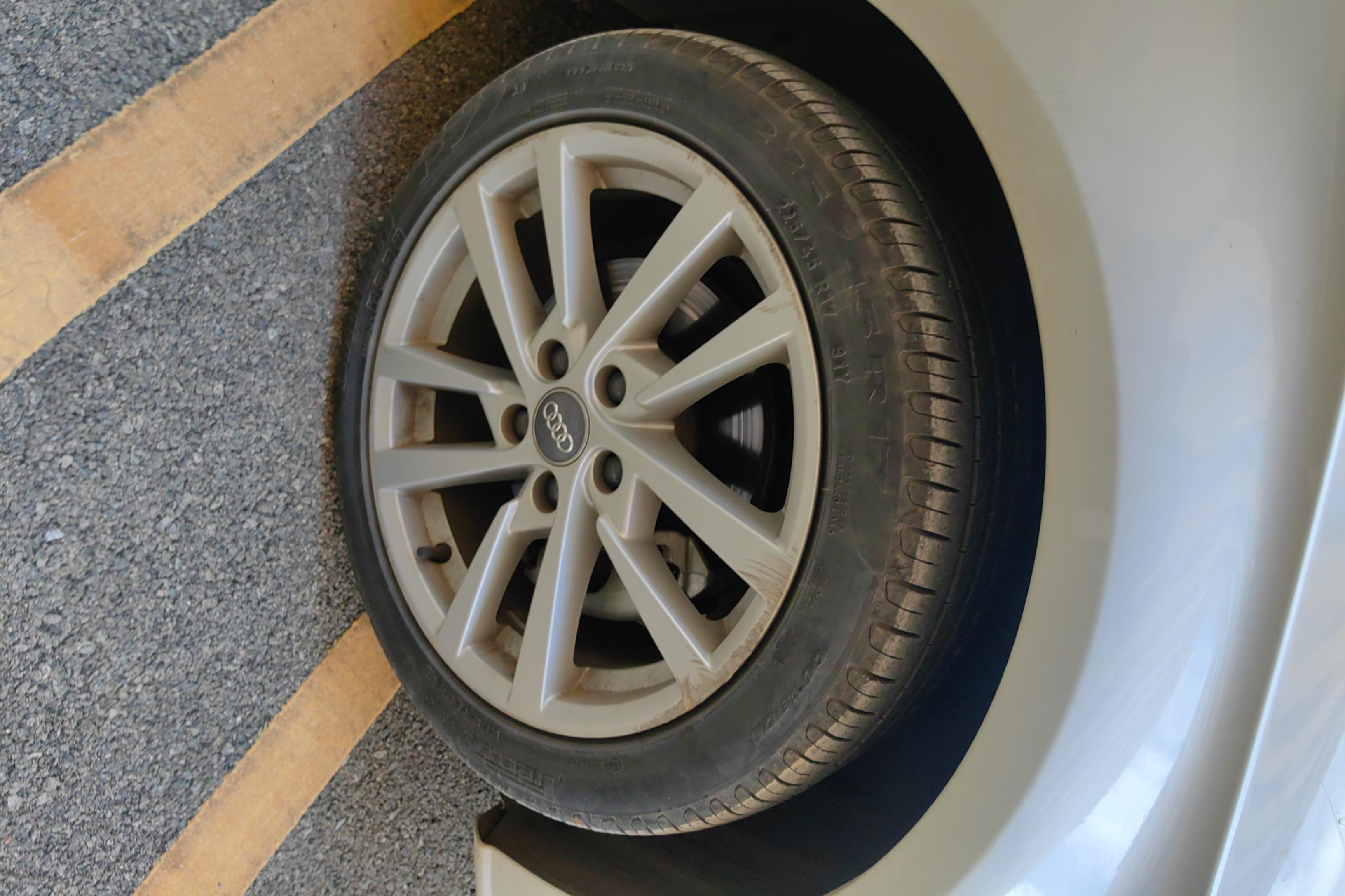 奥迪A3 35TFSI 2020款 1.4T 自动 汽油 进取型Sportback (国Ⅵ) 