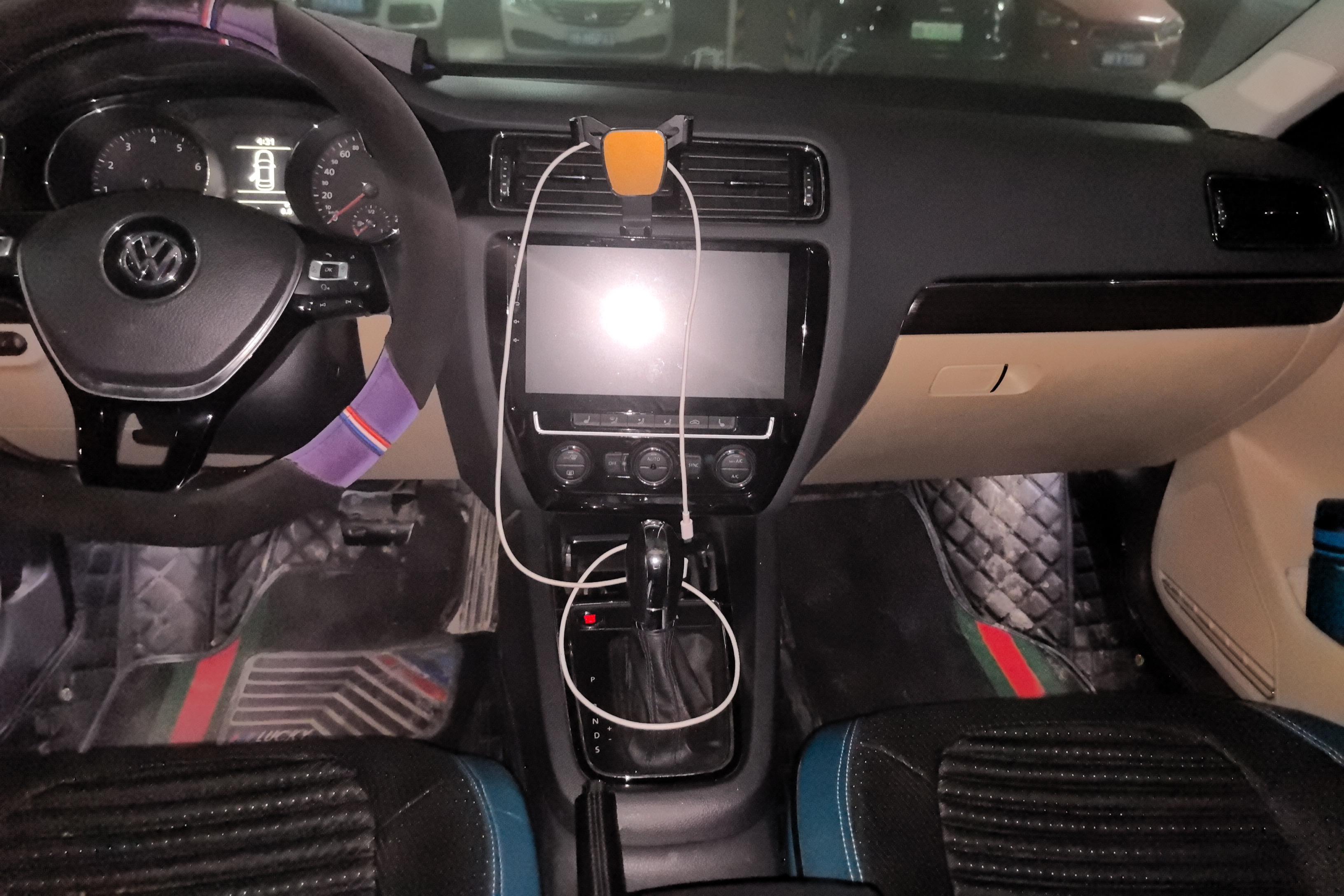 大众速腾 2015款 1.4T 自动 230TSI豪华型 (国Ⅴ) 