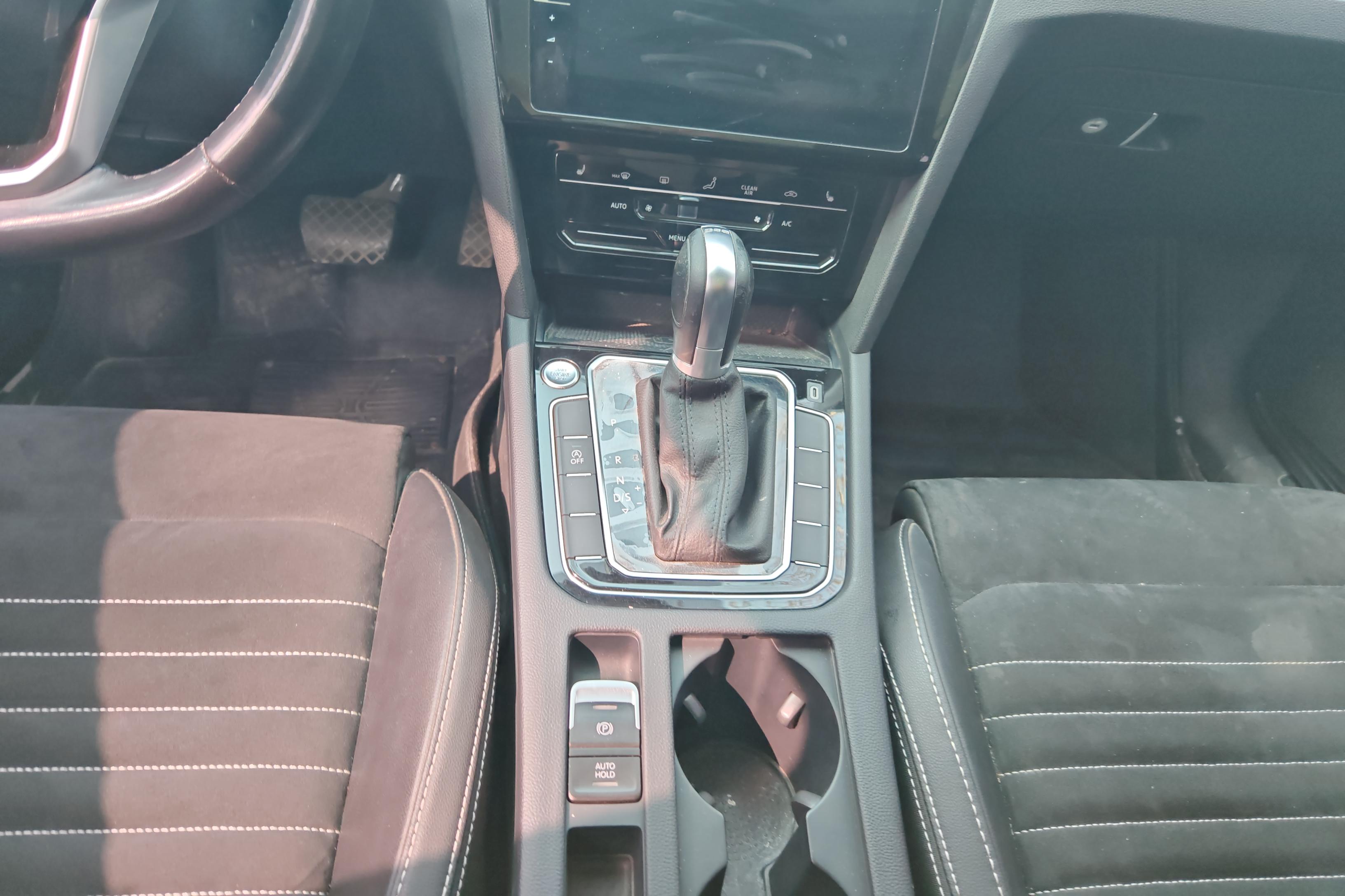 大众迈腾 2020款 2.0T 自动 汽油 330TSI豪华型 (国Ⅵ) 