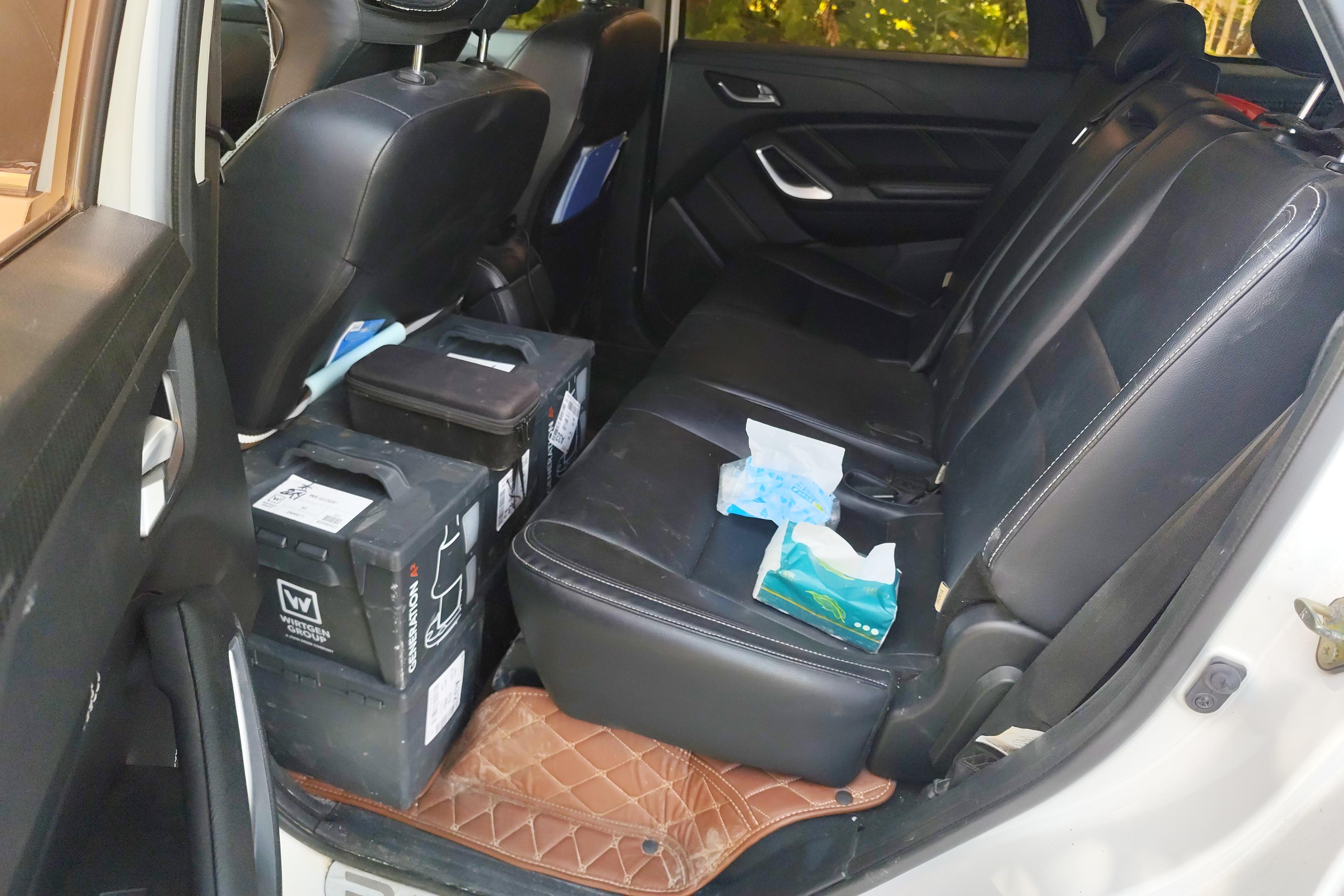 江铃驭胜 S350 2017款 2.0T 自动 后驱 豪华天窗版 (国Ⅴ) 