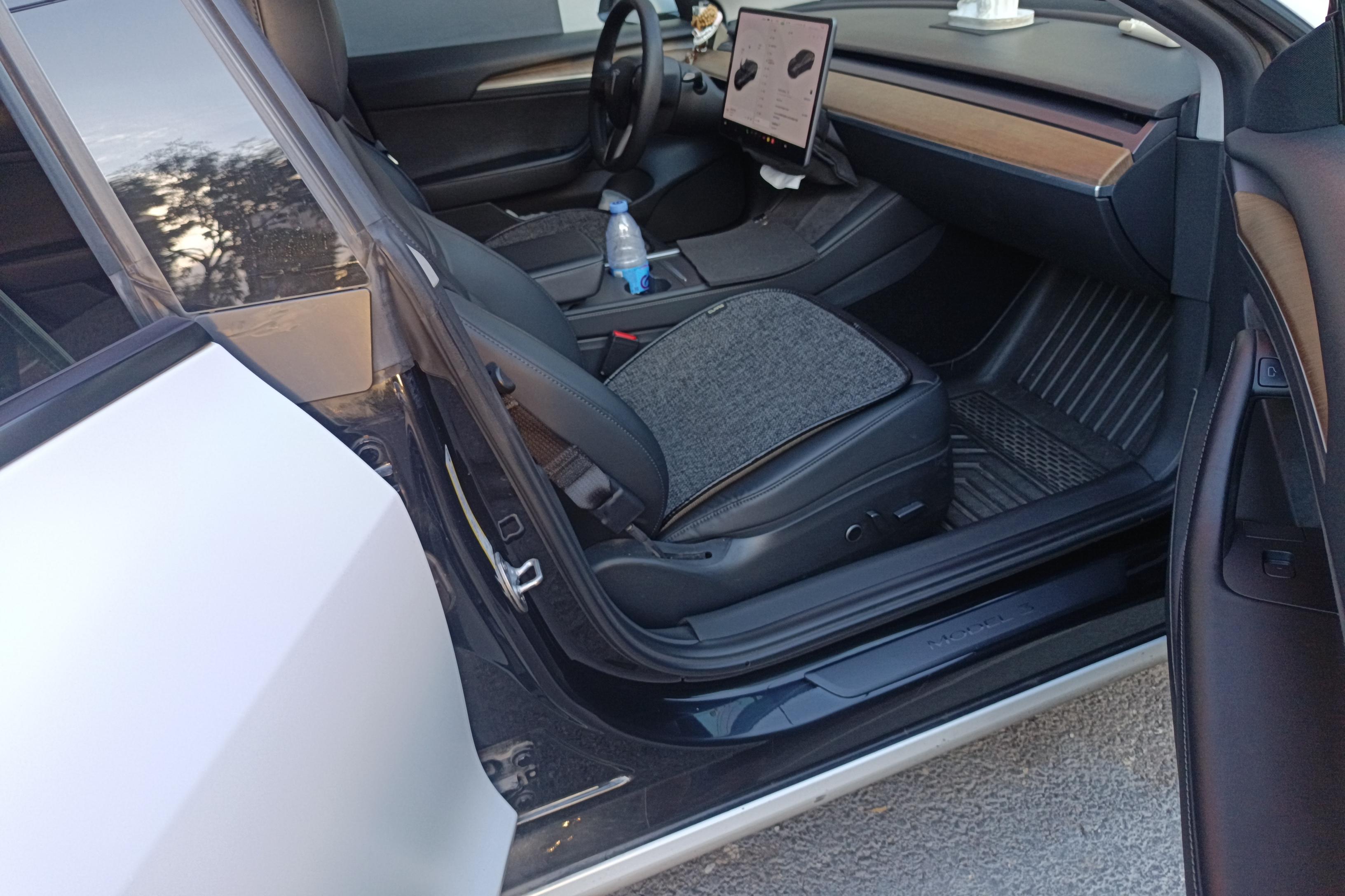 特斯拉MODEL 3 2021款 后驱 纯电动 标准续航升级版 