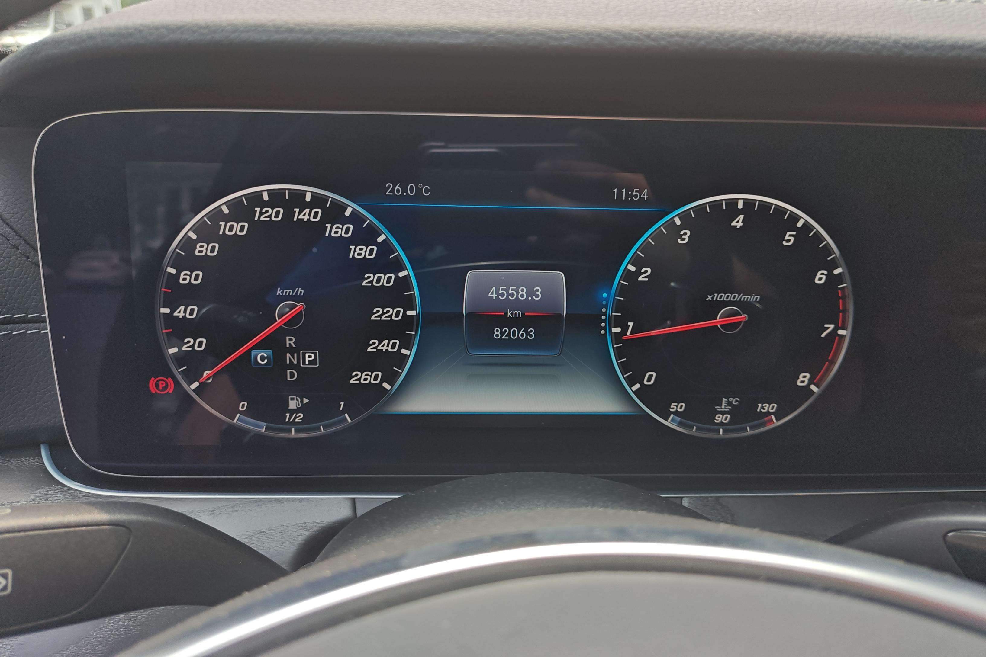 奔驰E级 E200L 2016款 2.0T 自动 汽油 运动型 (国Ⅴ) 