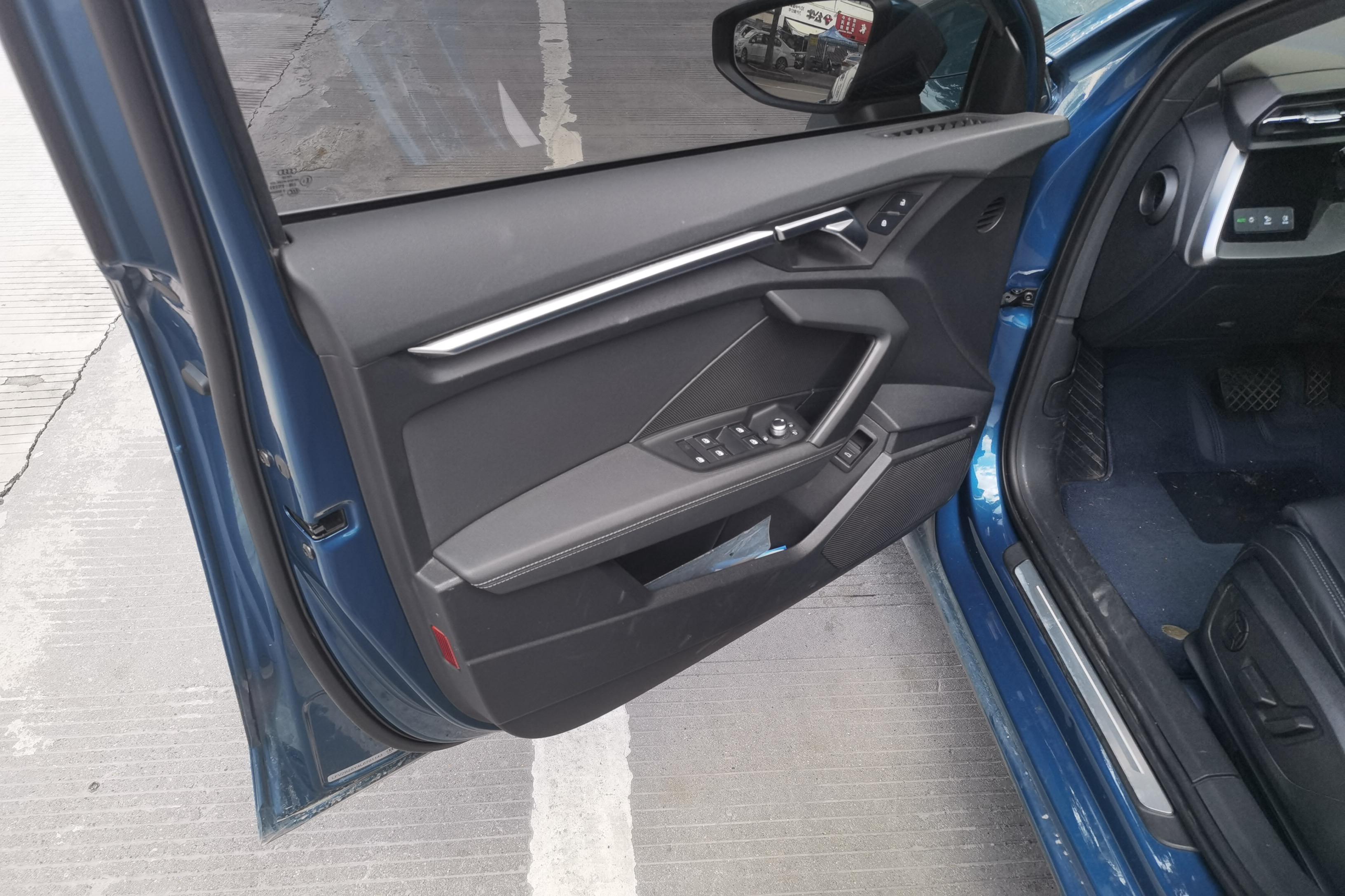 奥迪A3 35TFSI 2021款 1.4T 自动 汽油 时尚致雅型Sportback (国Ⅵ) 