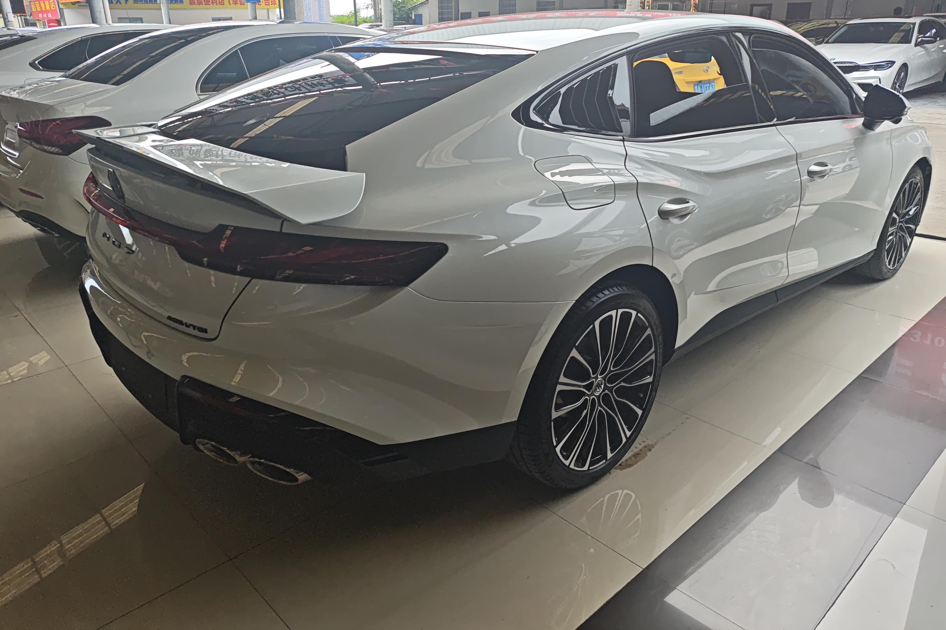 名爵MG7 2023款 2.0T 自动 猎美尊享版 (国Ⅵ) 
