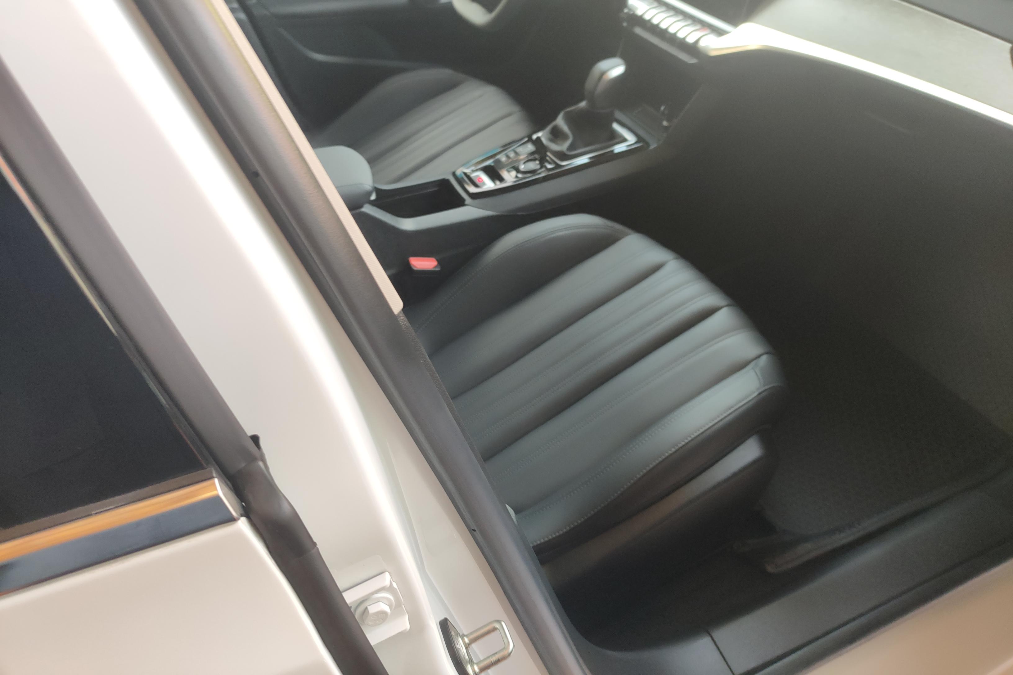 标致408 2022款 1.6T 自动 逐梦版 (国Ⅵ) 