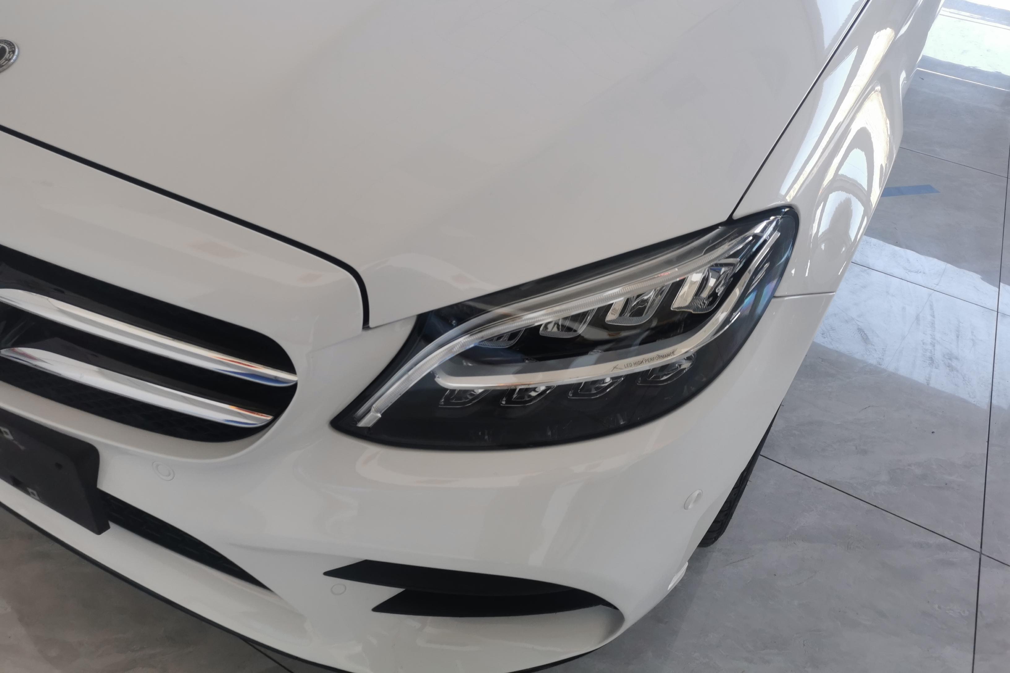 奔驰C级 C260 2020款 1.5T 自动 运动版改款 (国Ⅵ) 