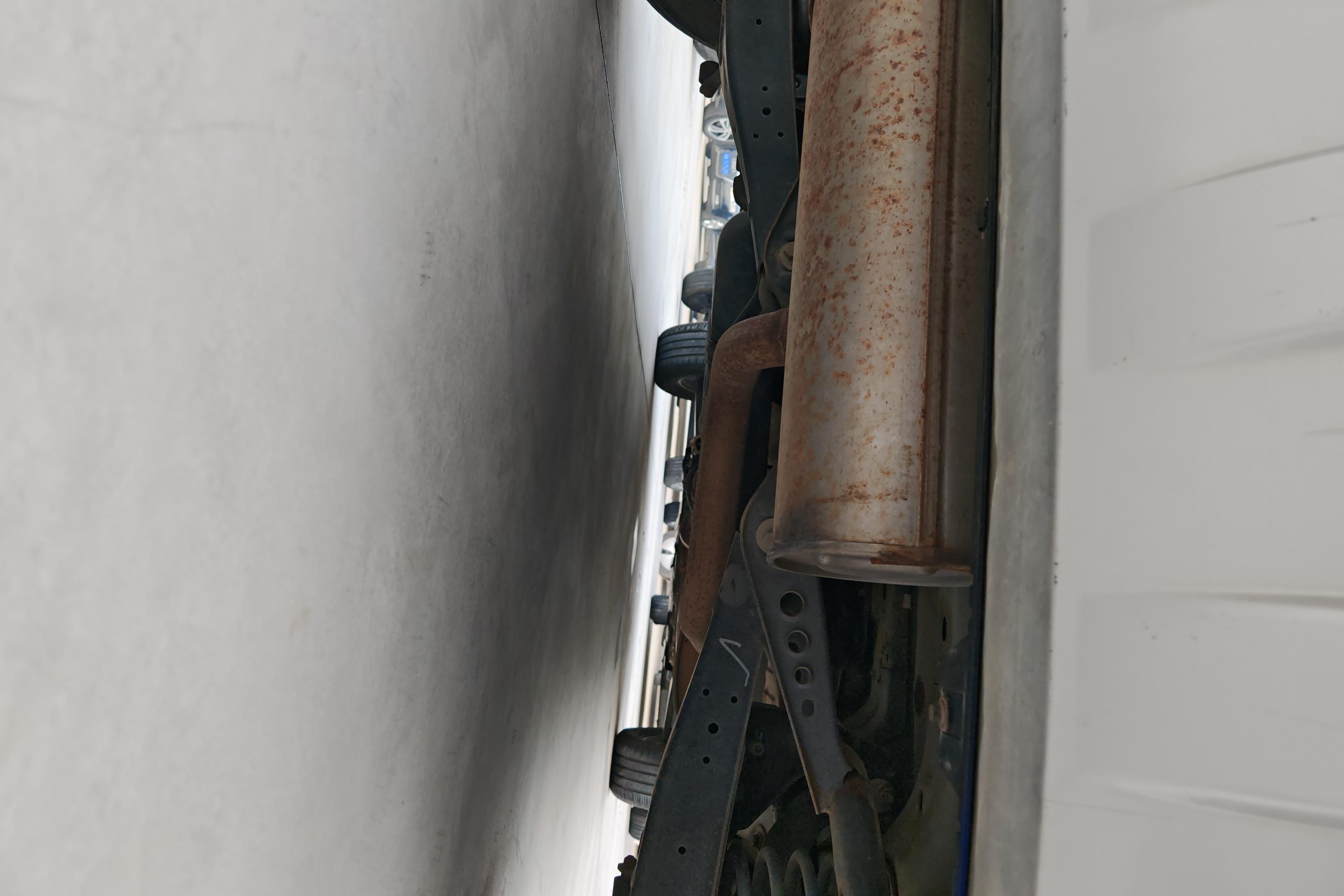 江铃驭胜S330 2016款 1.5T 自动 GTDi旗舰版 (国Ⅴ) 