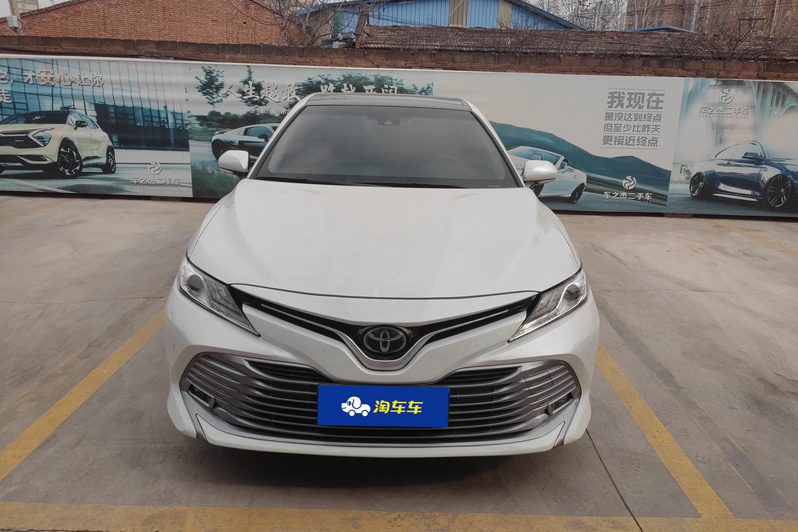 丰田凯美瑞 2019款 2.5L 自动 豪华版 (国Ⅵ) 