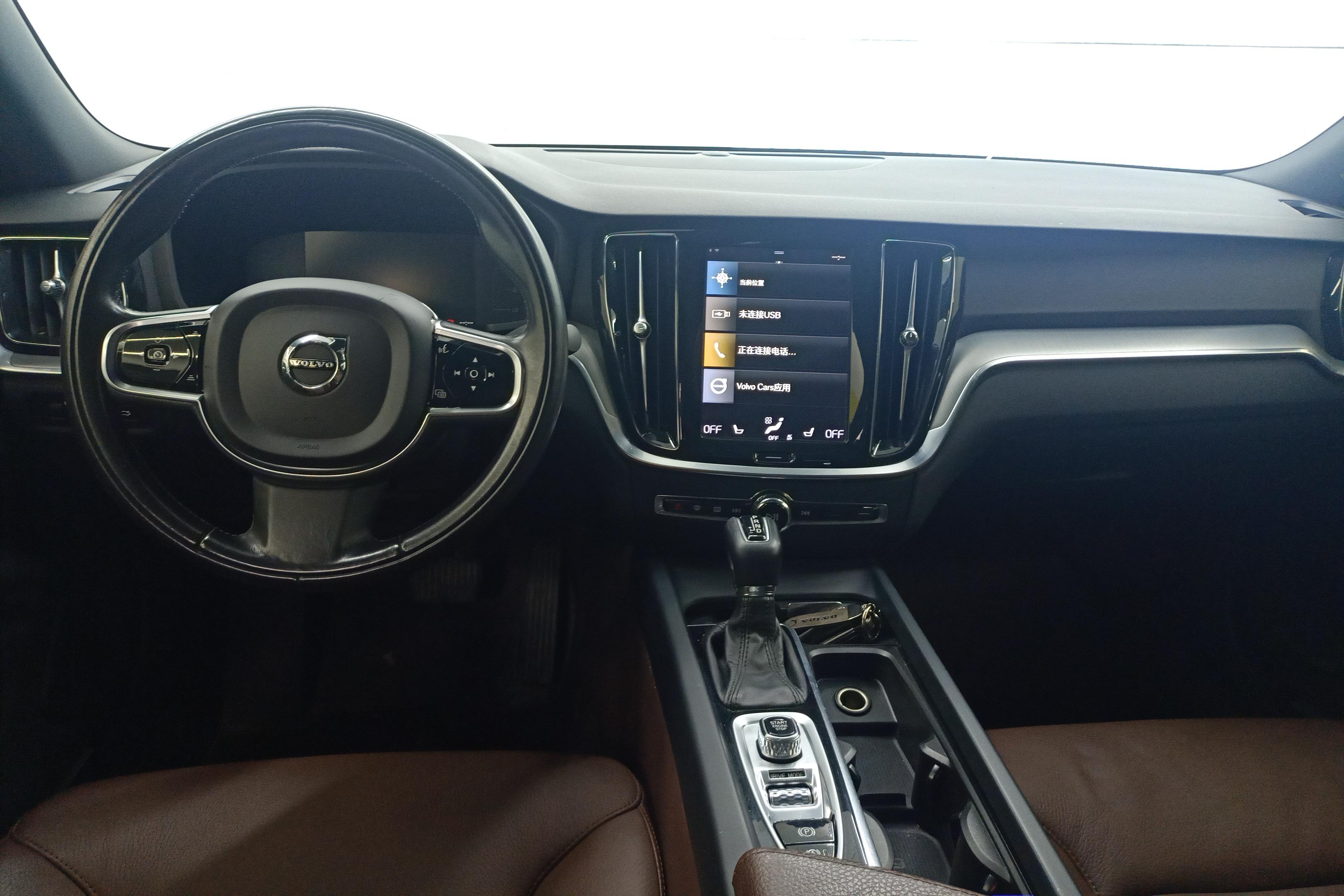 沃尔沃S60 T4 2021款 2.0T 自动 智逸豪华版 (国Ⅵ) 