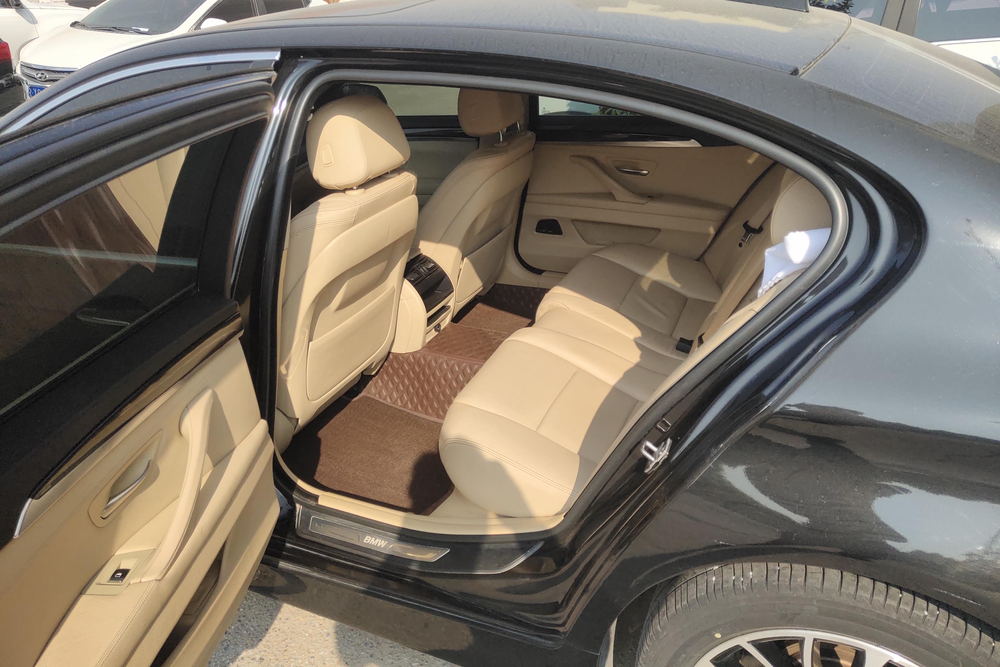 宝马5系 525Li 2014款 2.0T 自动 汽油 豪华设计套装 (国Ⅳ) 