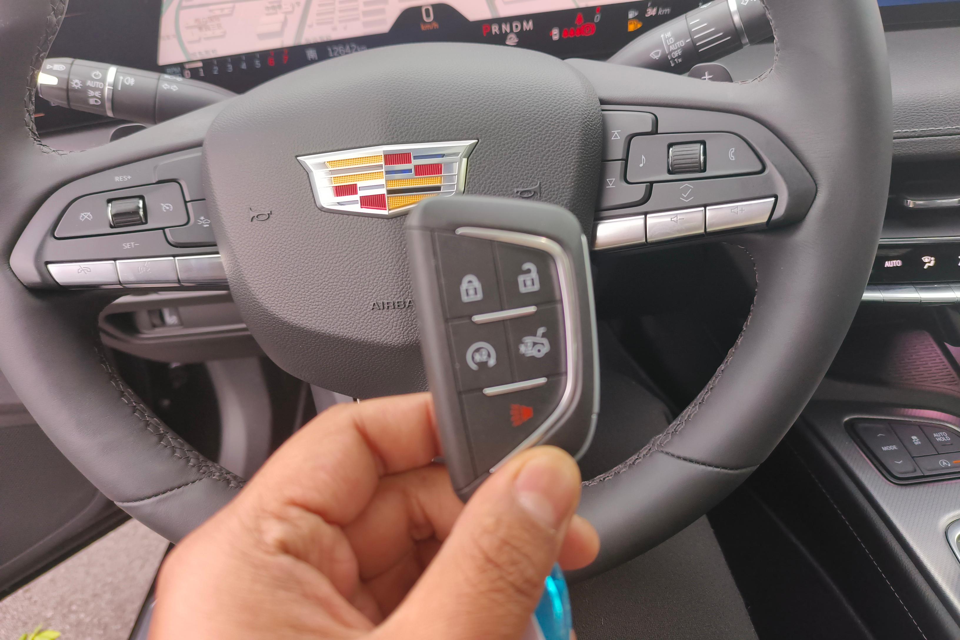 凯迪拉克CT5 2024款 2.0T 自动 28T豪华型Pro (国Ⅵ) 