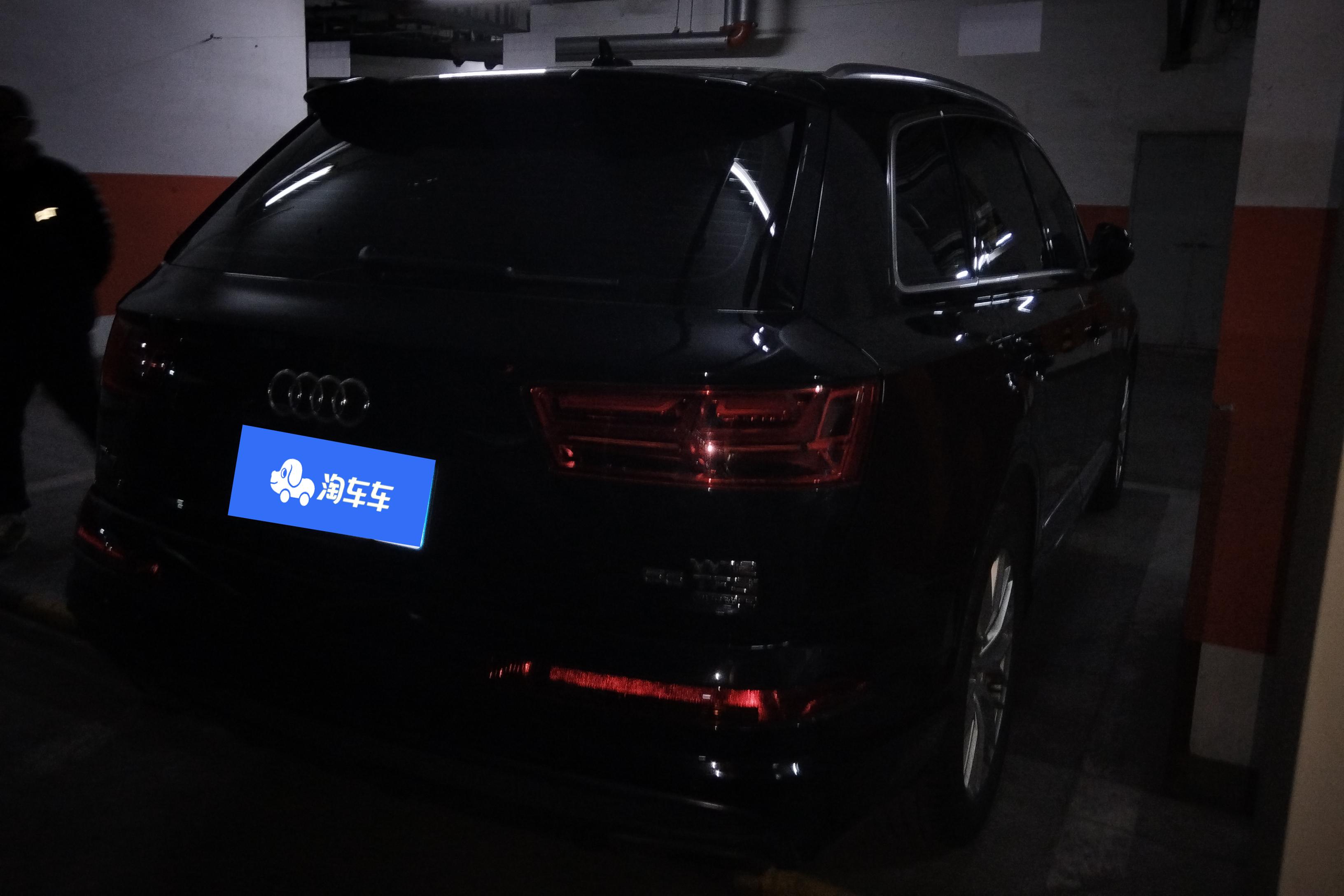 奥迪Q7 55 [进口] 2019款 3.0T 自动 S-Line运动型 