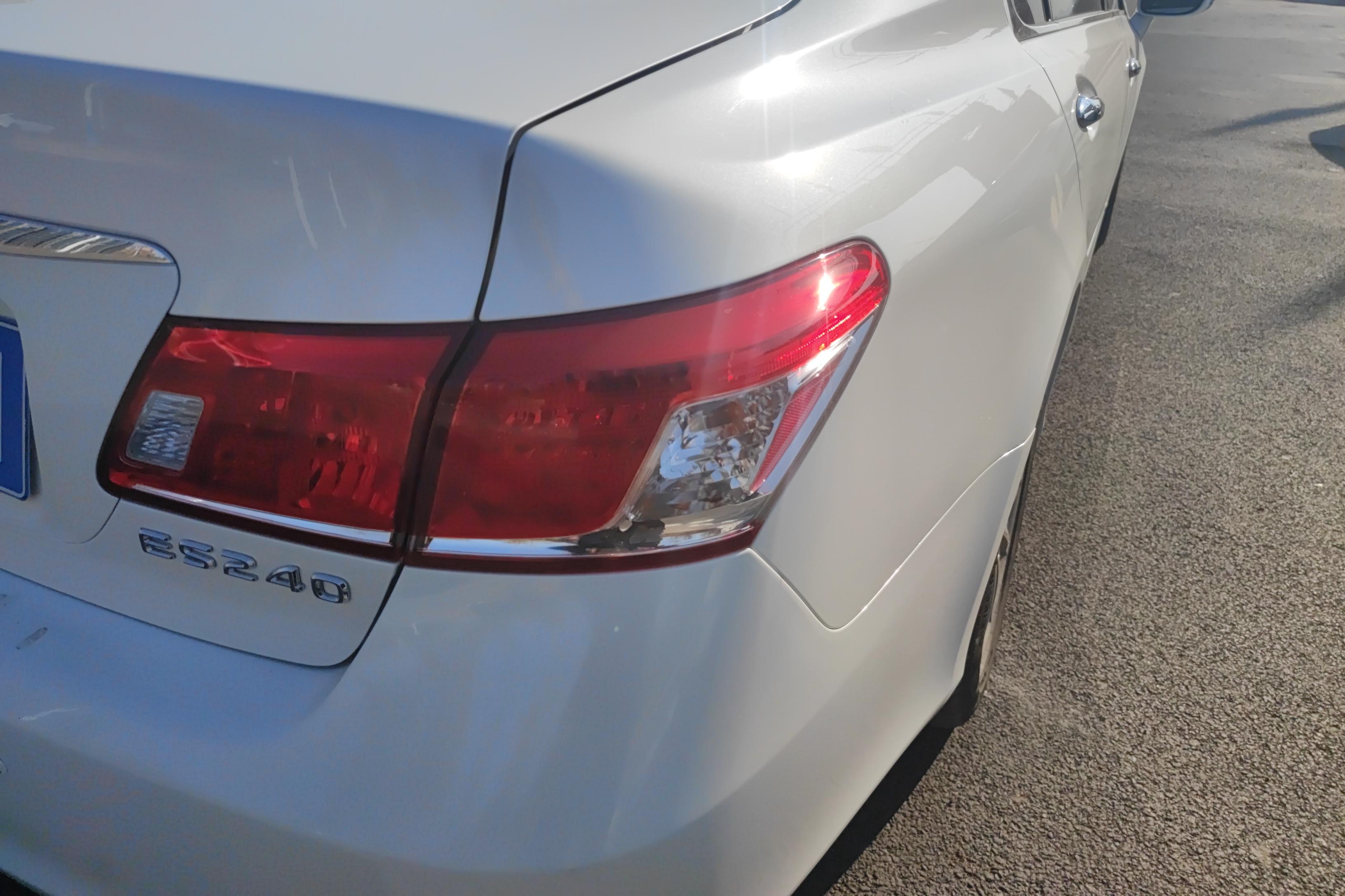 雷克萨斯ES 240 [进口] 2010款 2.4L 自动 豪华版 