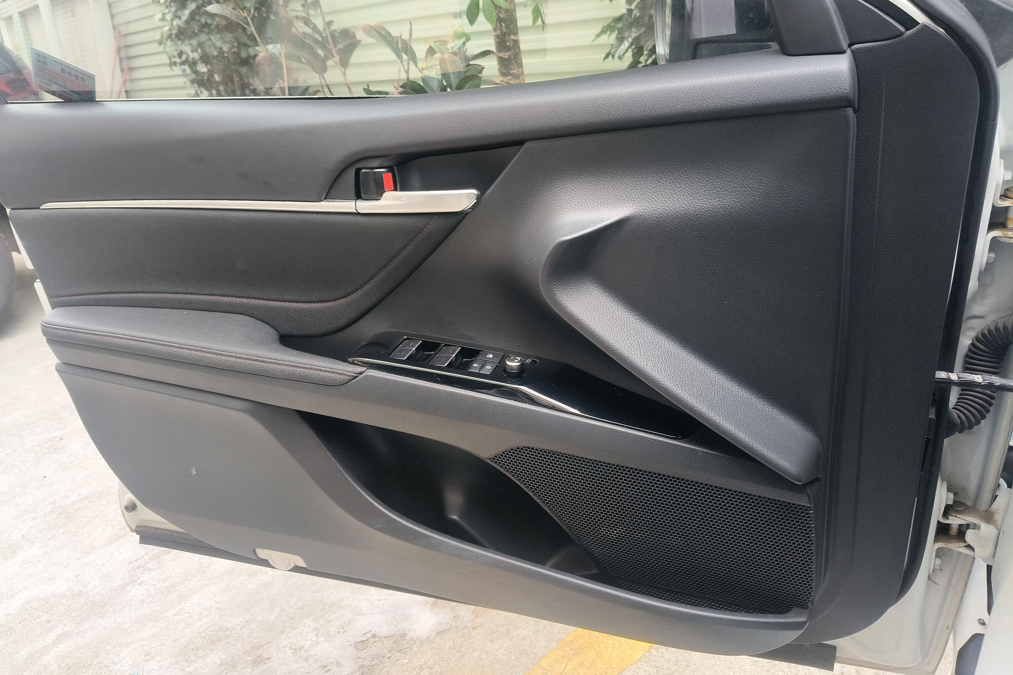 丰田凯美瑞 2021款 2.5L 自动 豪华版 (国Ⅵ) 