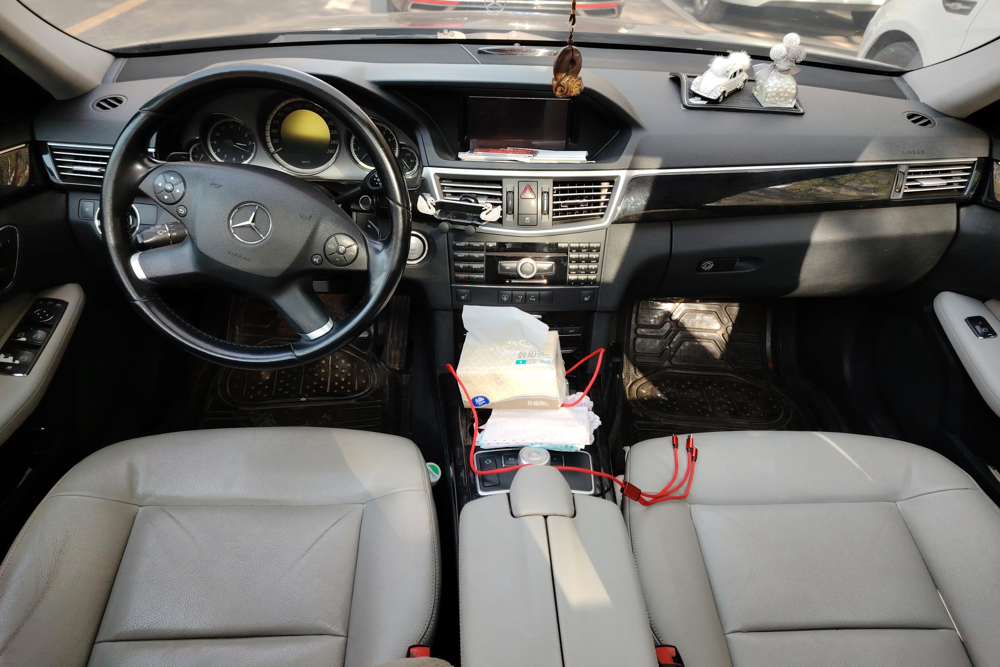 奔驰E级 E300 [进口] 2010款 3.0L 自动 汽油 优雅豪华型 