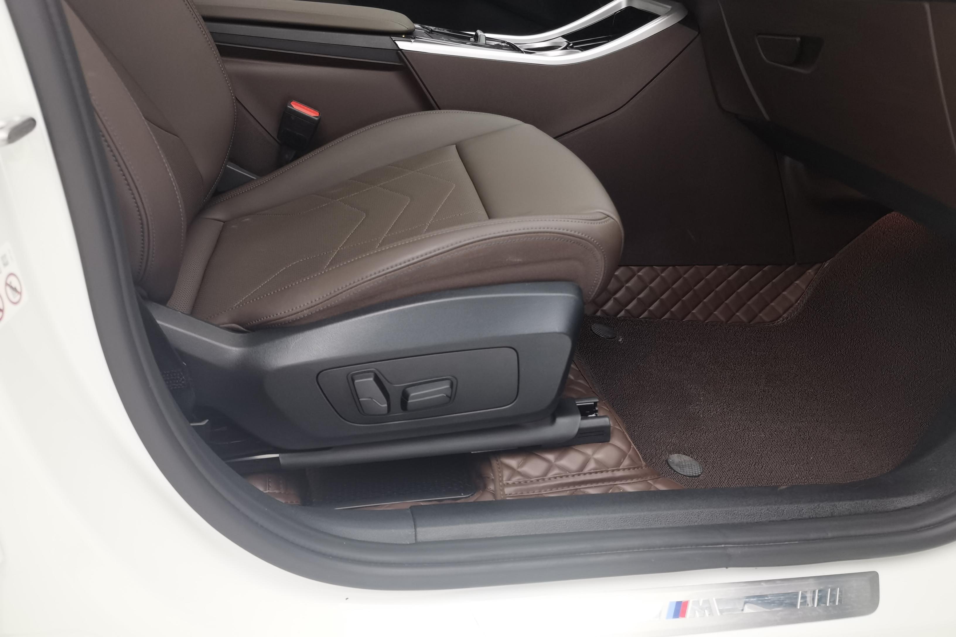 宝马X1 sDrive25Li 2024款 2.0T 自动 前驱 汽油 M运动套装 (国Ⅵ) 