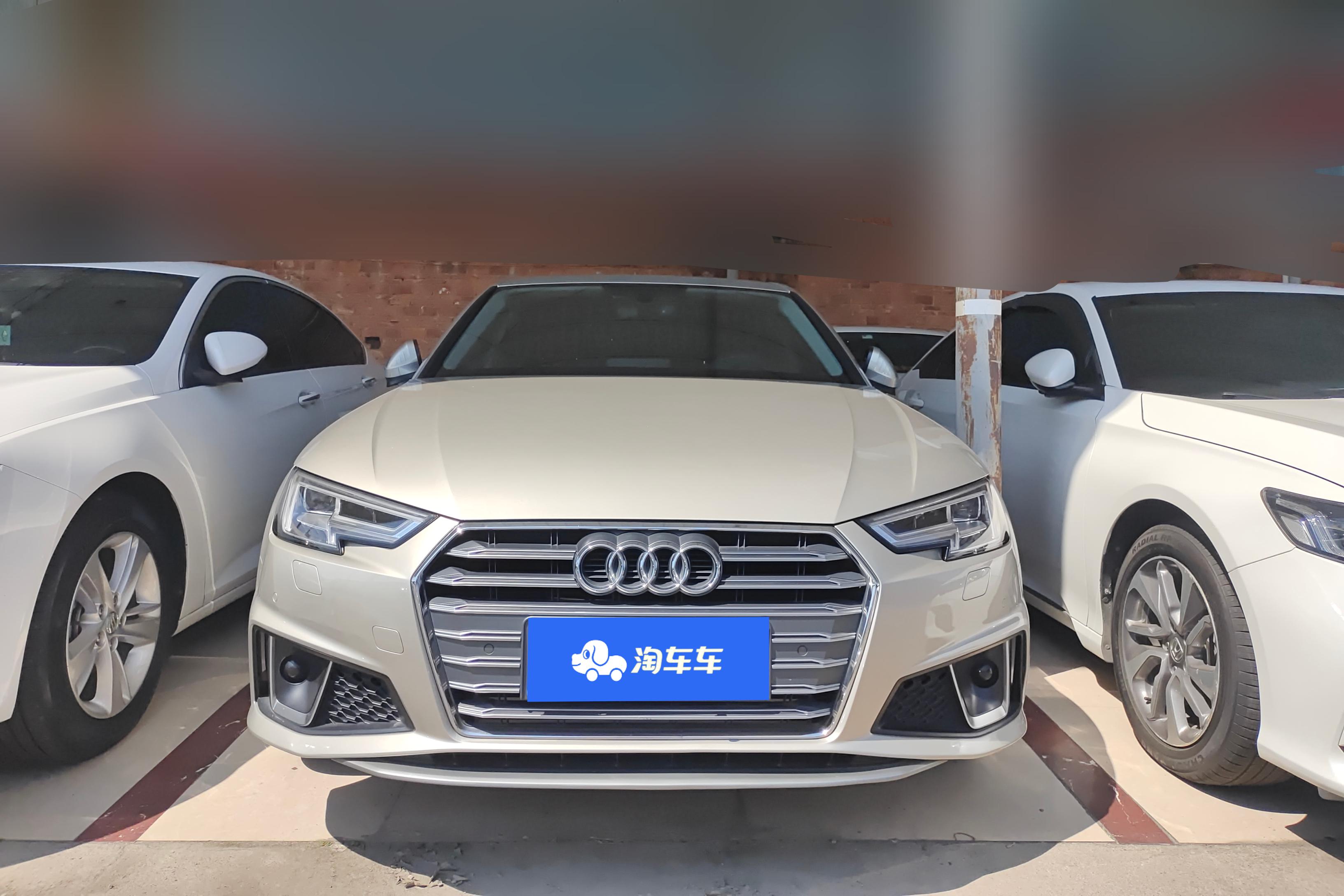 奥迪A4L 2019款 2.0T 自动 时尚型 (国Ⅵ) 