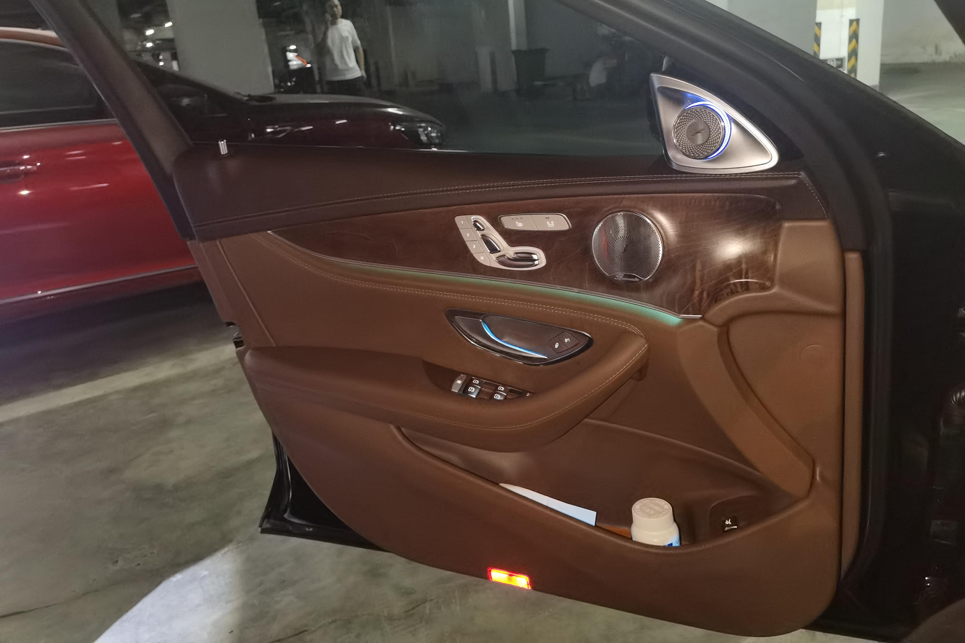 奔驰E级 E300L 2019款 2.0T 自动 汽油 运动时尚型 (国Ⅴ) 
