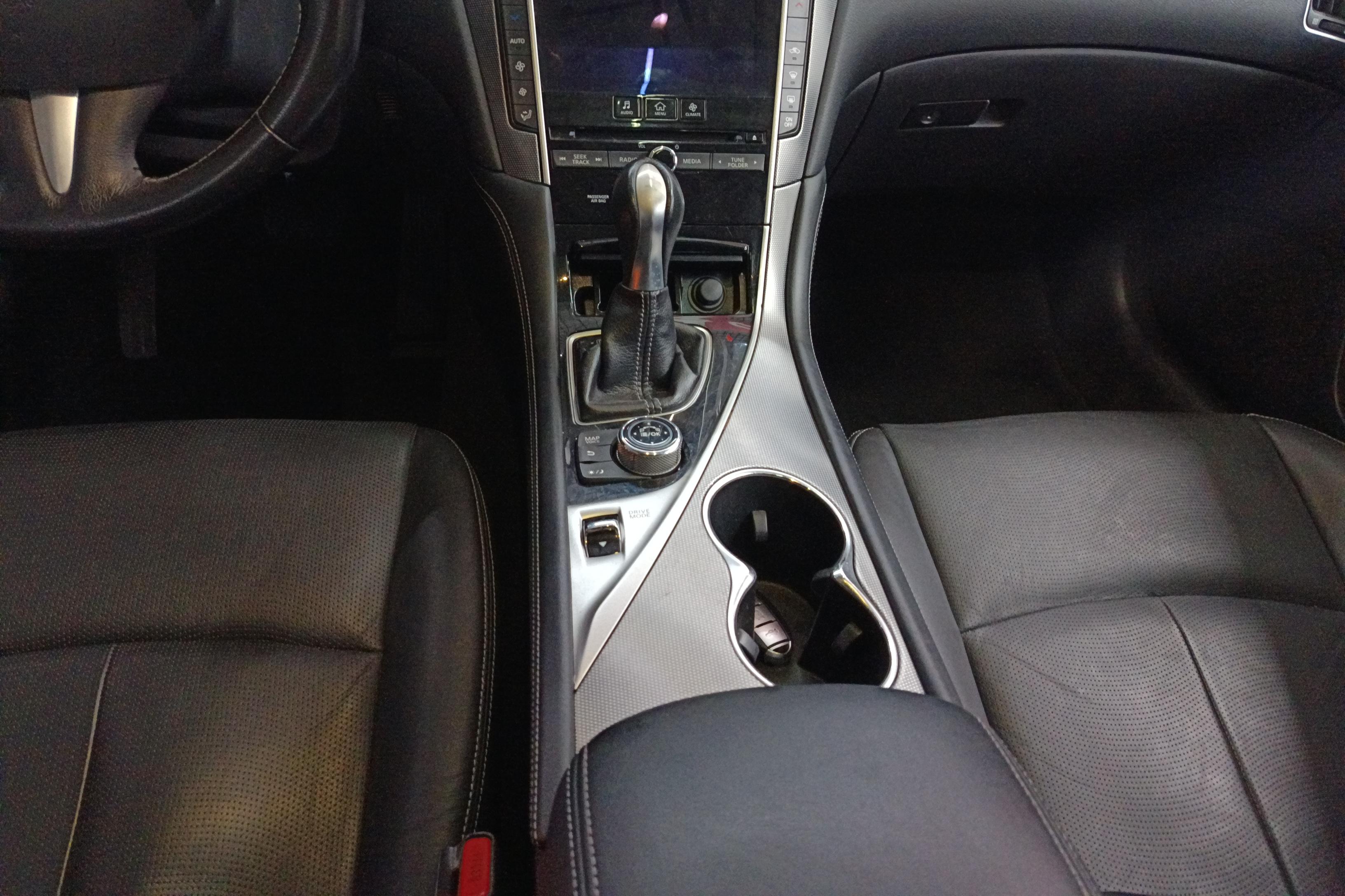 英菲尼迪Q50L 2015款 2.0T 自动 悦享版 (国Ⅴ) 