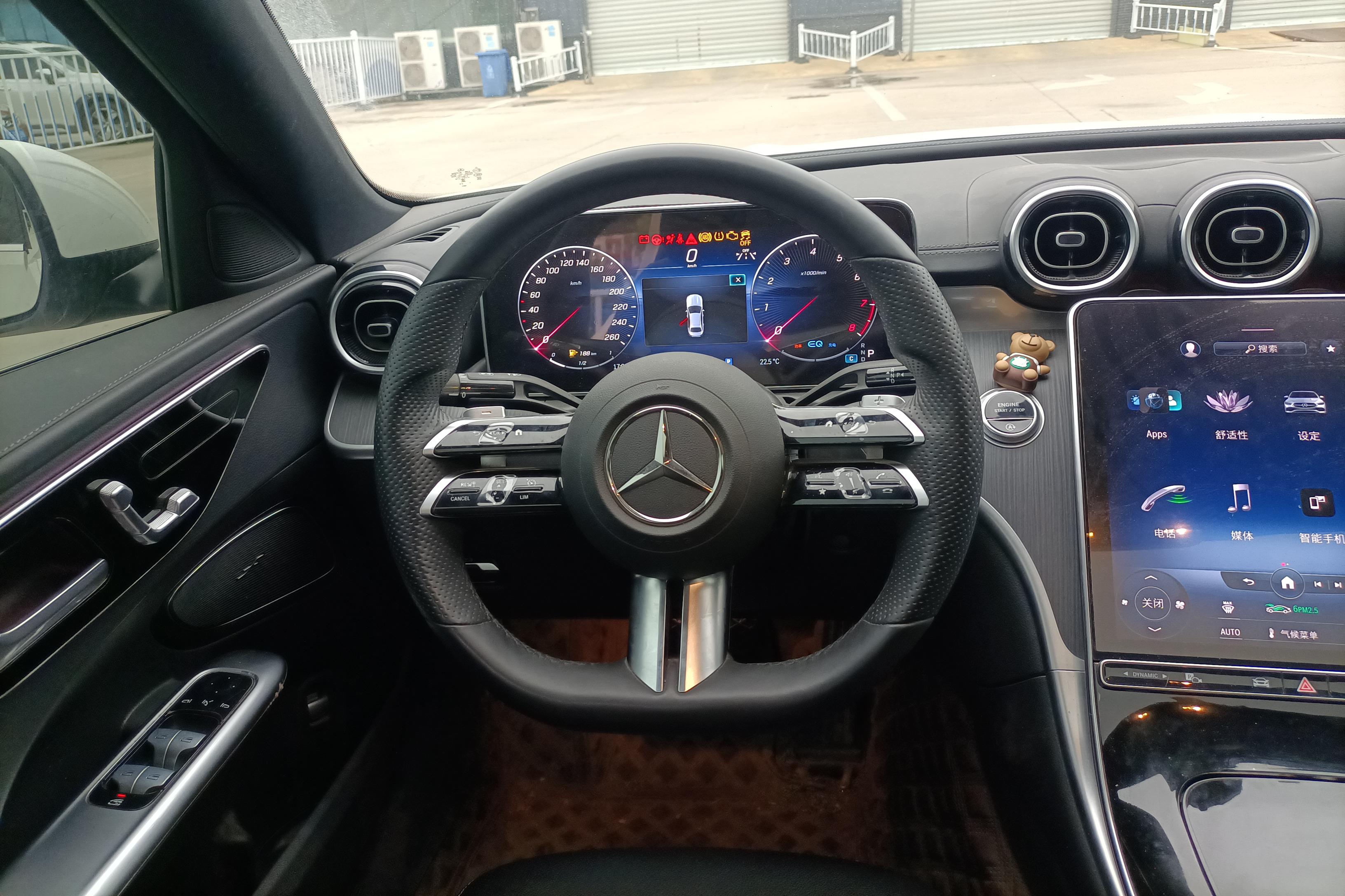奔驰C级 C200L 2022款 1.5T 自动 改款运动版 (国Ⅵ) 