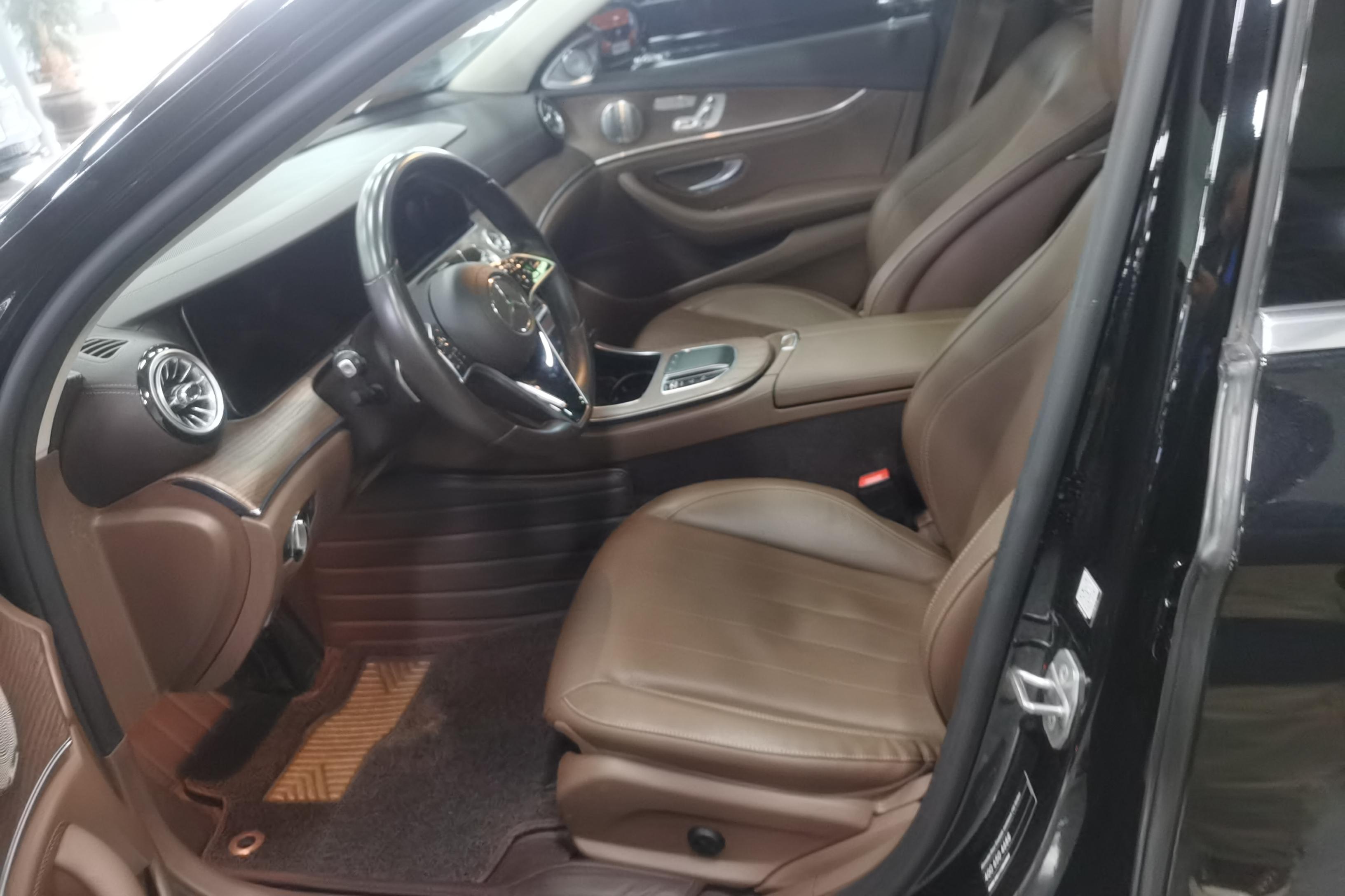 奔驰E级新能源 E350el 2021款 2.0T 自动 轿车 (国Ⅵ) 