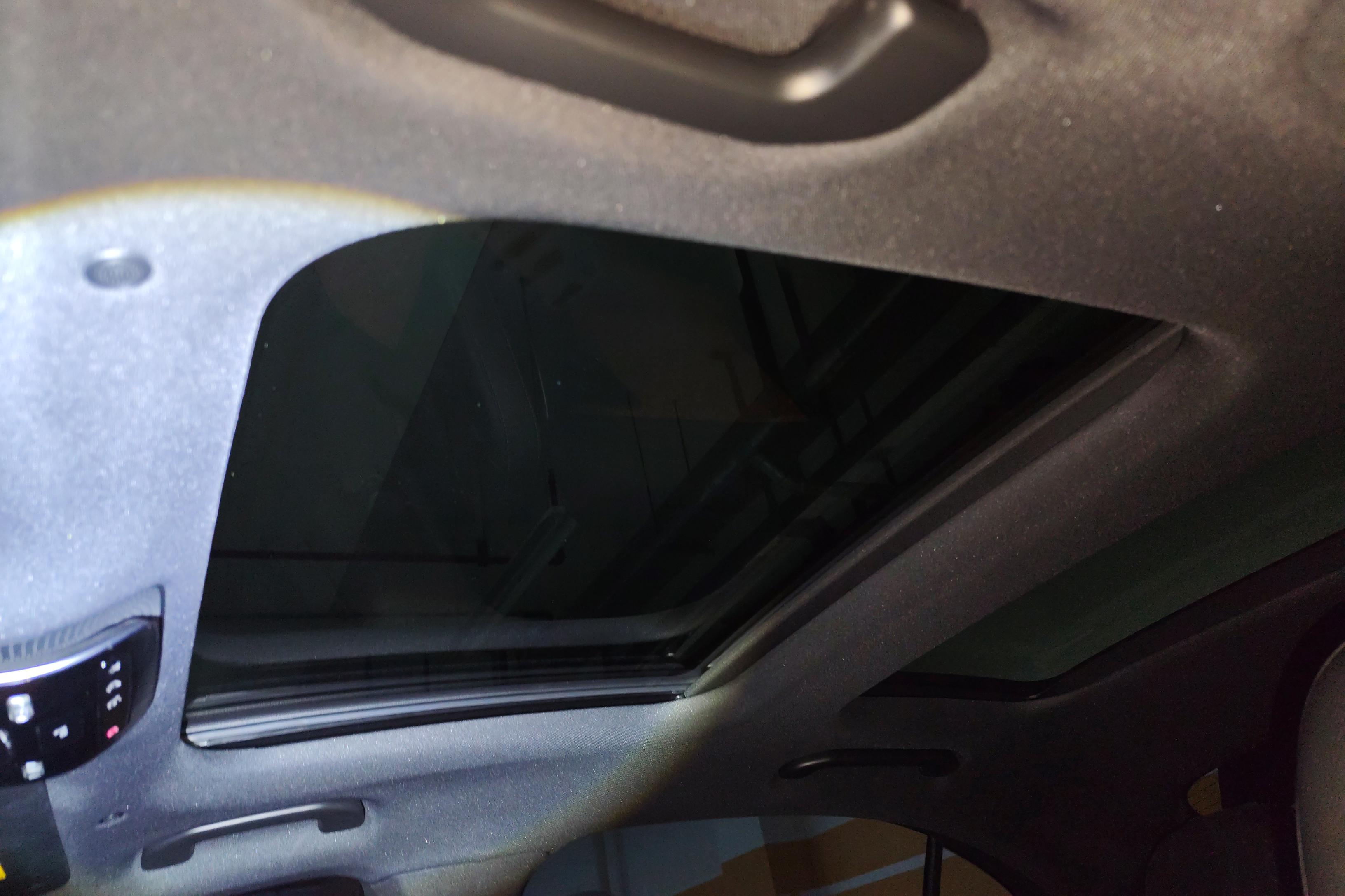 奔驰C级 C260L 2022款 1.5T 自动 改款运动版 (国Ⅵ) 