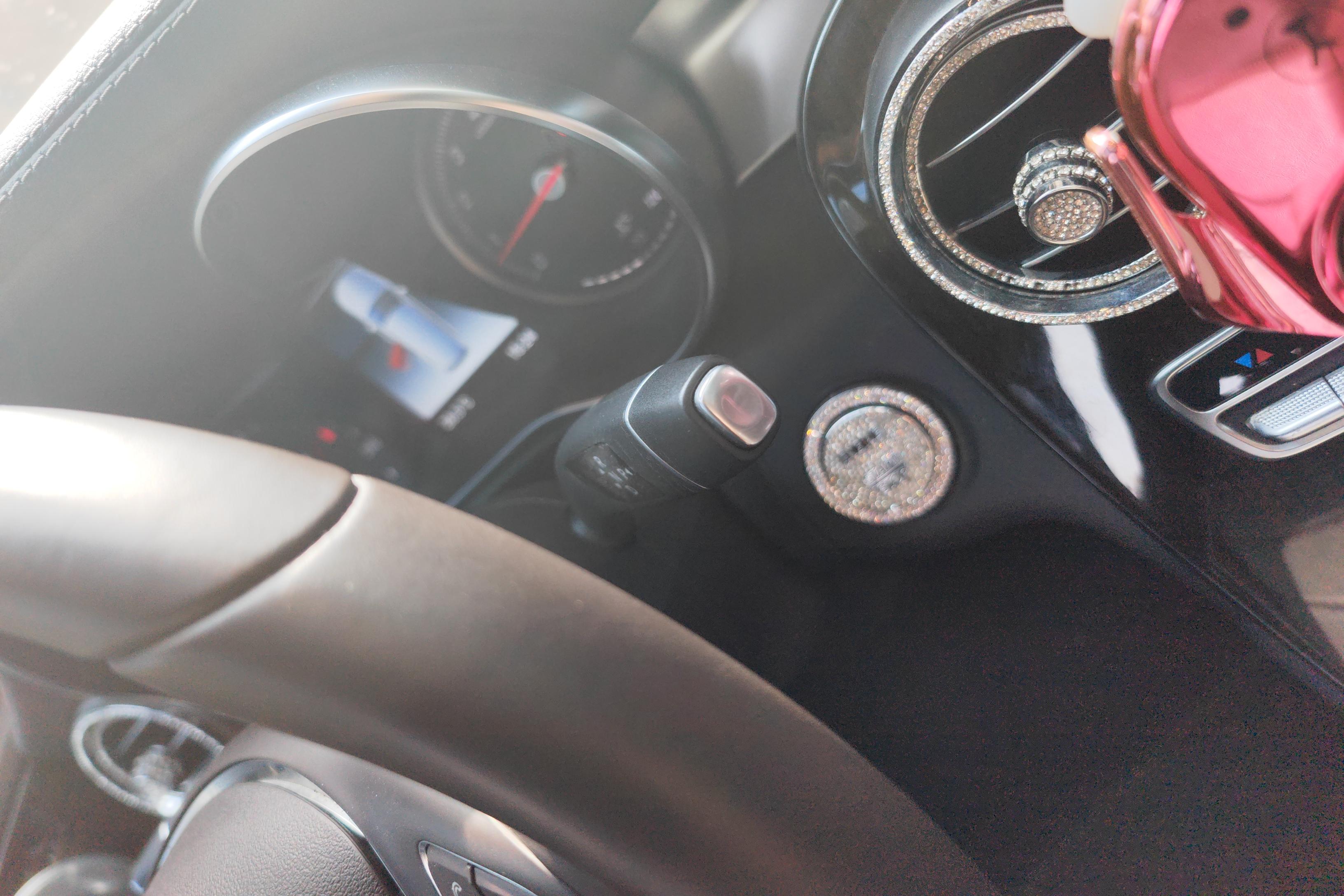 奔驰GLC GLC260L 2019款 2.0T 自动 豪华型 (国Ⅴ) 