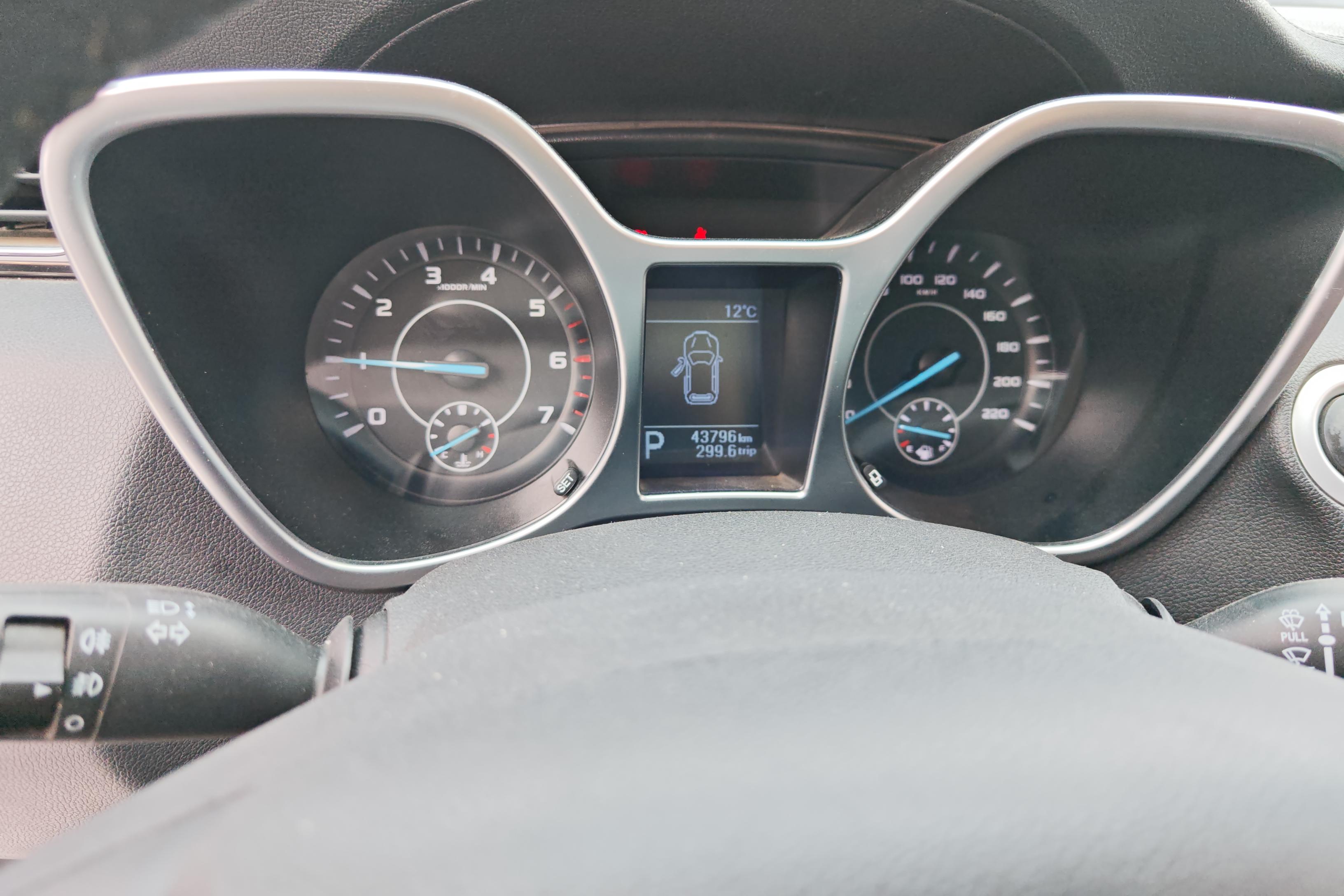 江铃驭胜S330 2016款 1.5T 自动 GTDi旗舰版 (国Ⅴ) 