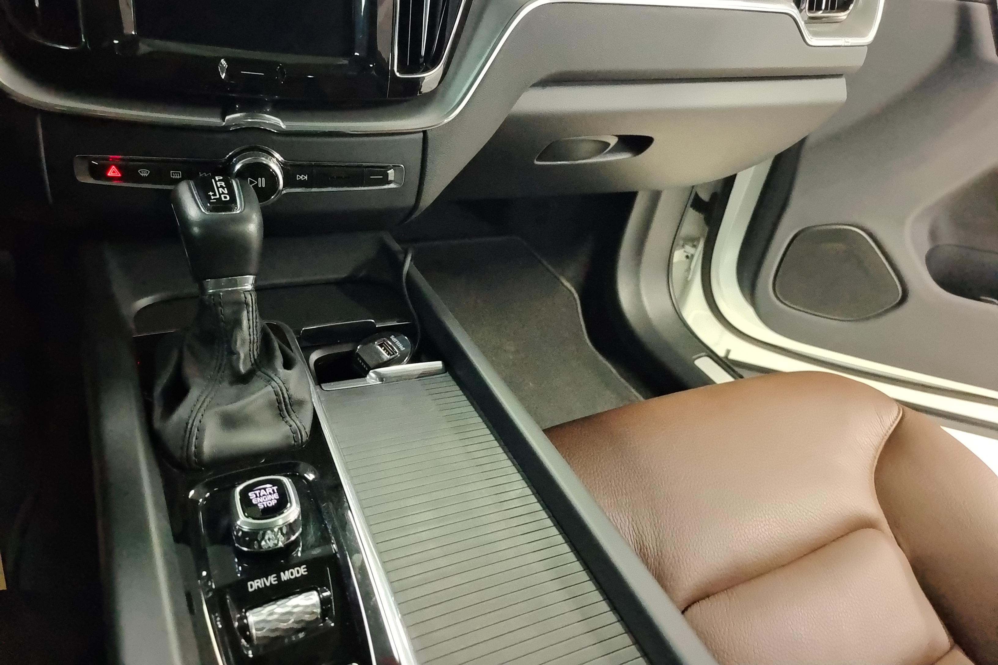 沃尔沃XC60 T5 2019款 2.0T 自动 智远版 (国Ⅵ) 