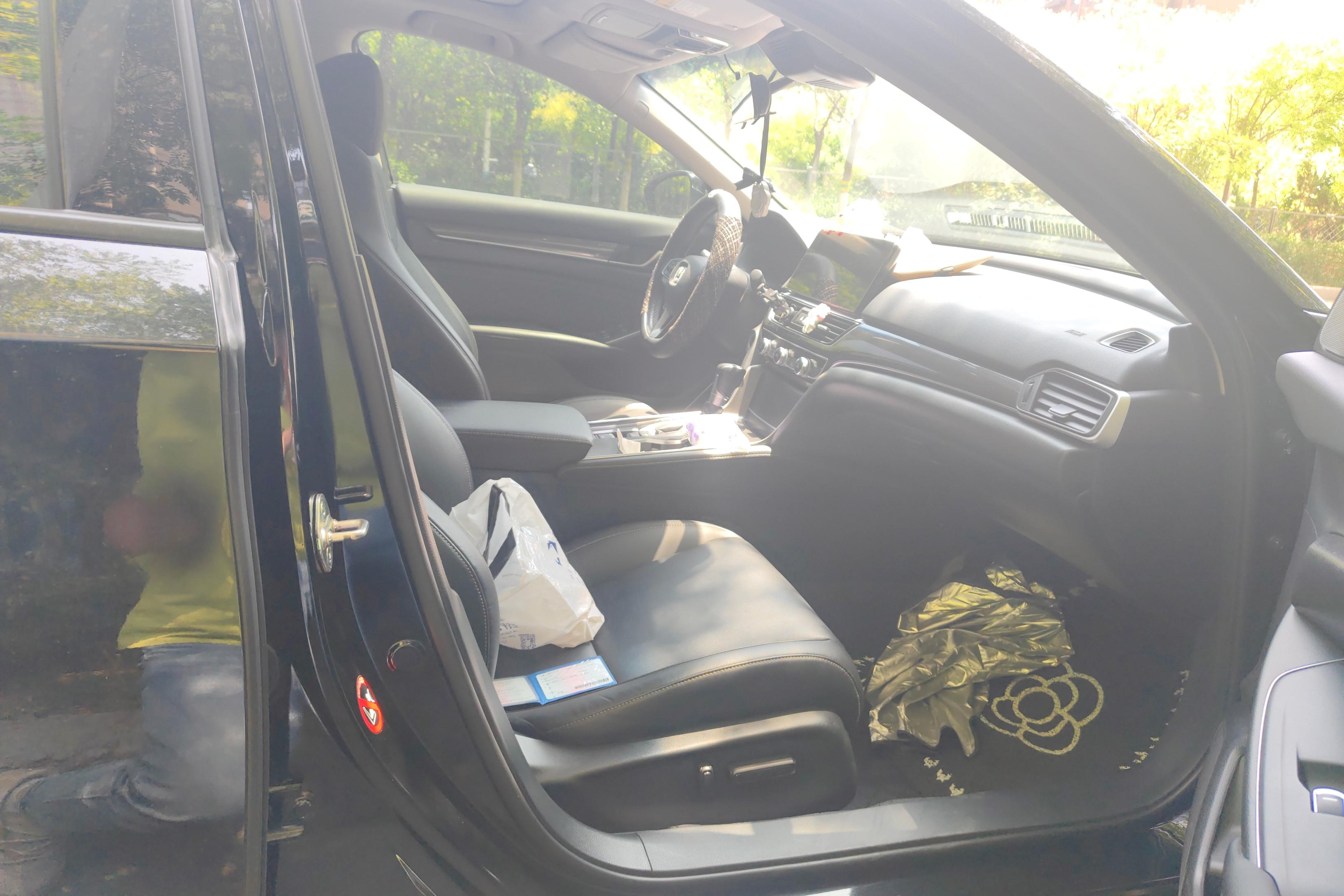 本田雅阁 2022款 1.5T 自动 260TURBO幻夜·尊贵版 (国Ⅵ) 