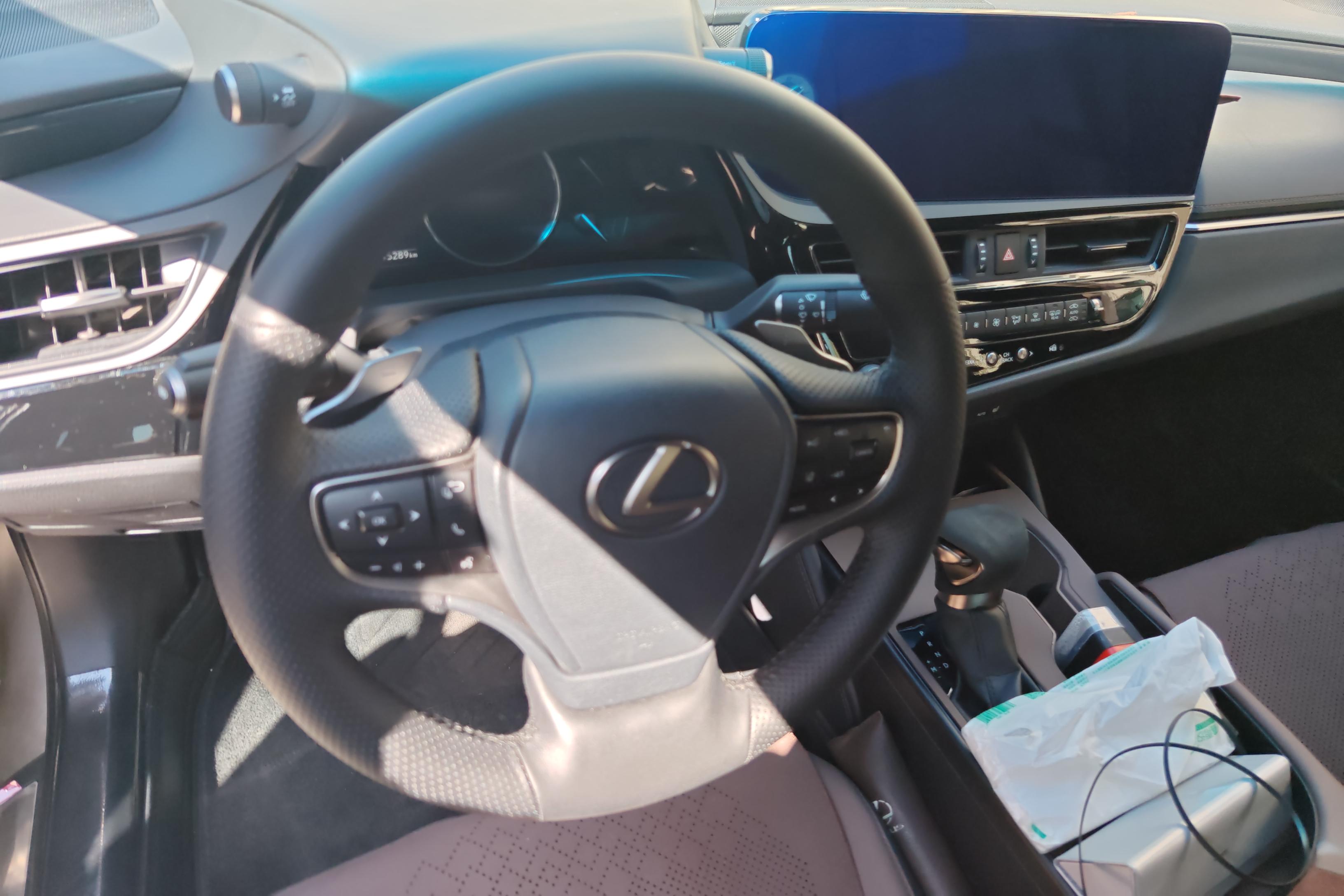 雷克萨斯ES 200 [进口] 2021款 2.0L 自动 卓越版 