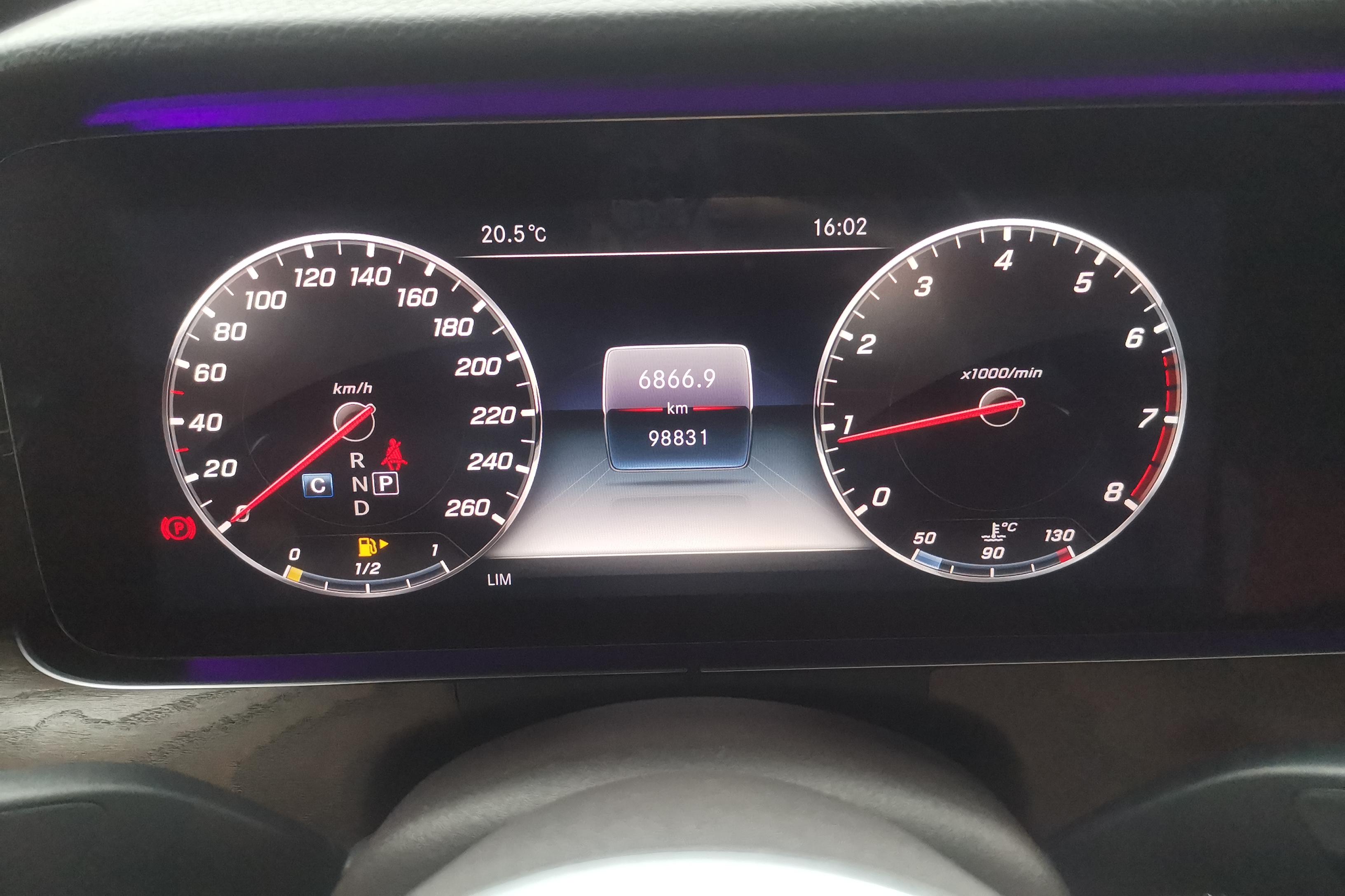 奔驰E级 E300L 2020款 2.0T 自动 汽油 豪华型 (国Ⅵ) 