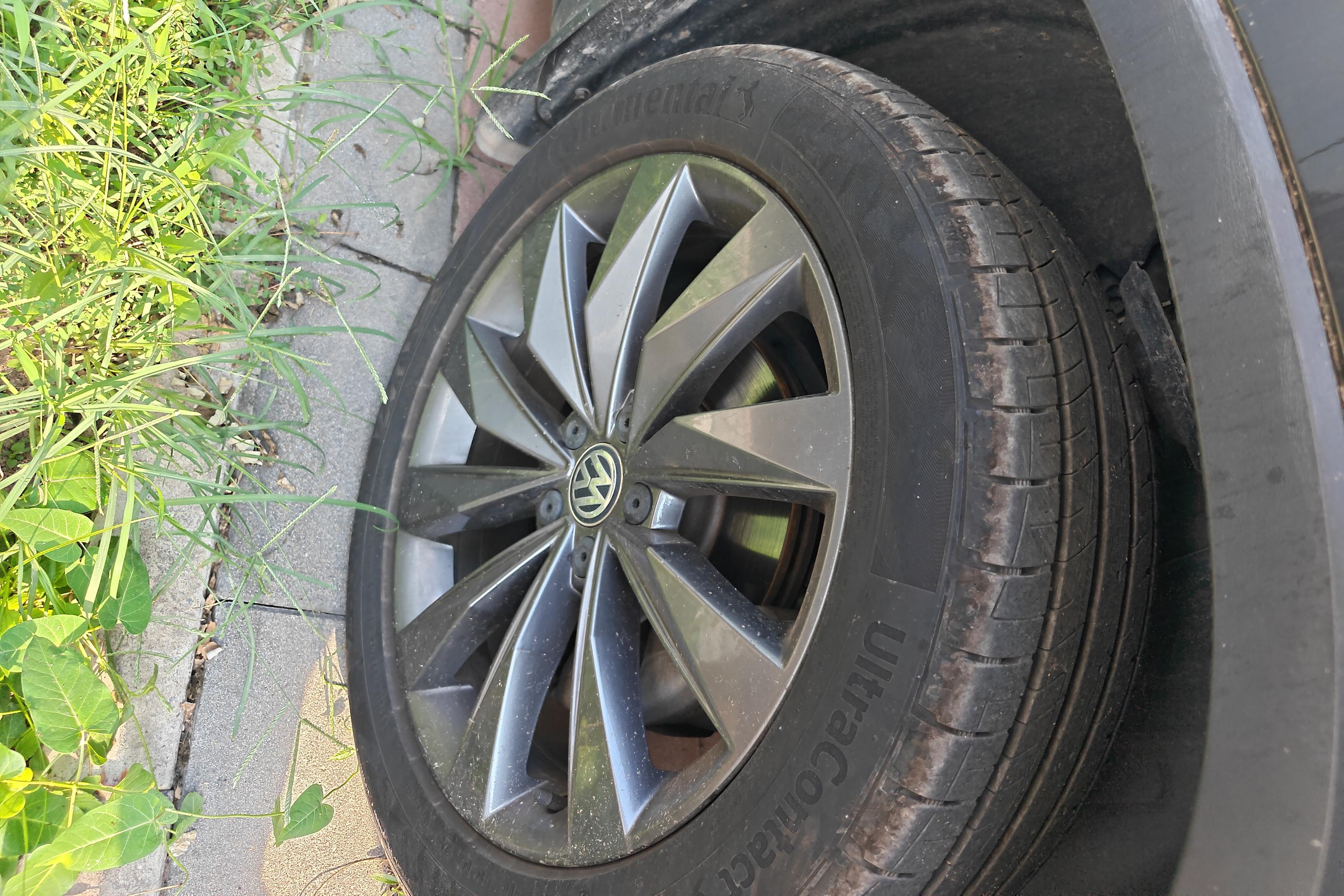 大众探岳 2019款 2.0T 自动 前驱 330TSI豪华型 (国Ⅵ) 