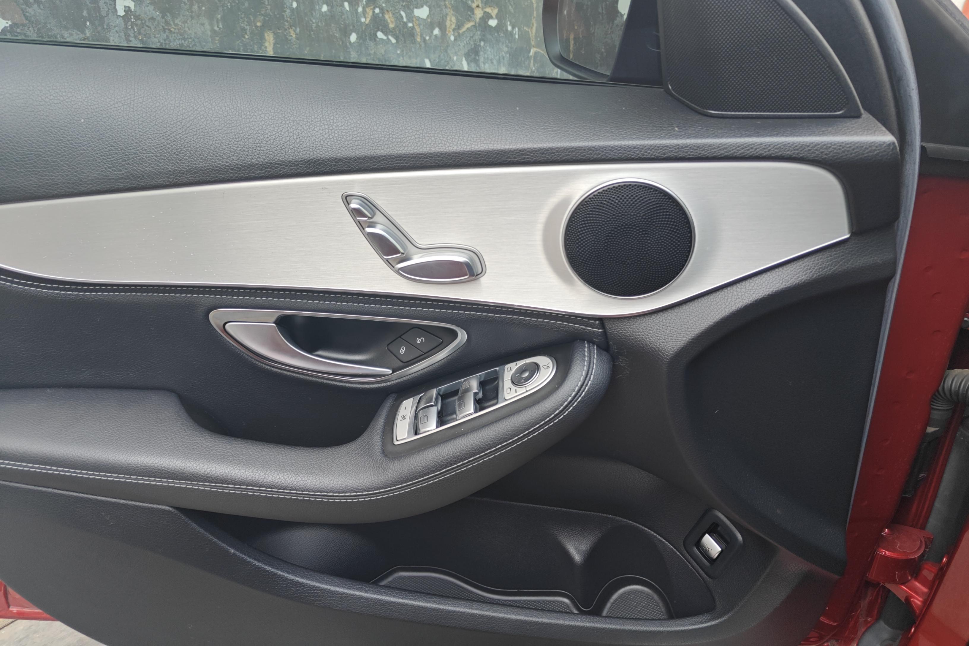 奔驰C级 C200 2018款 2.0T 自动 运动版 (国Ⅴ) 