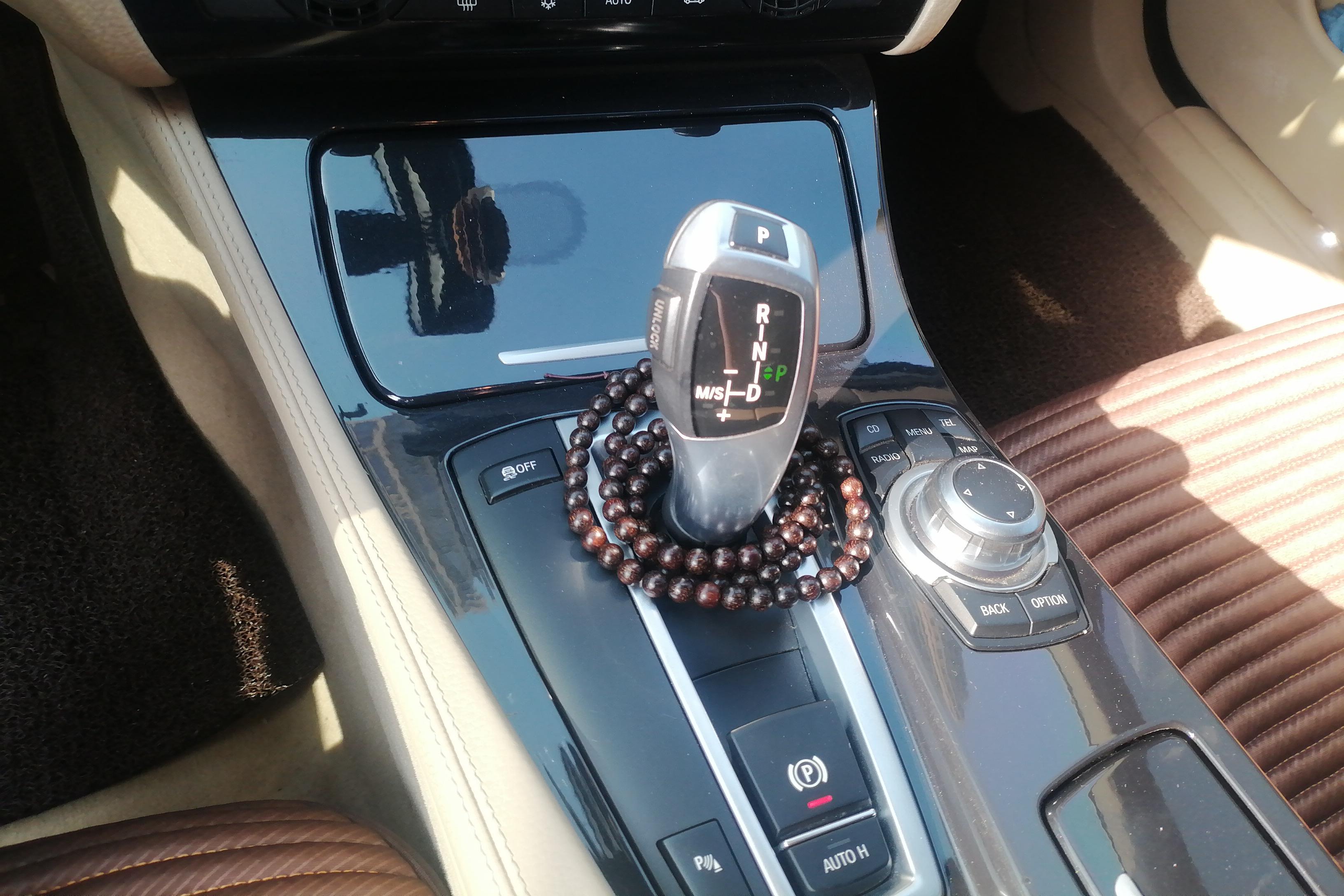 宝马5系 520Li 2012款 2.5L 自动 汽油 典雅型 (国Ⅳ) 