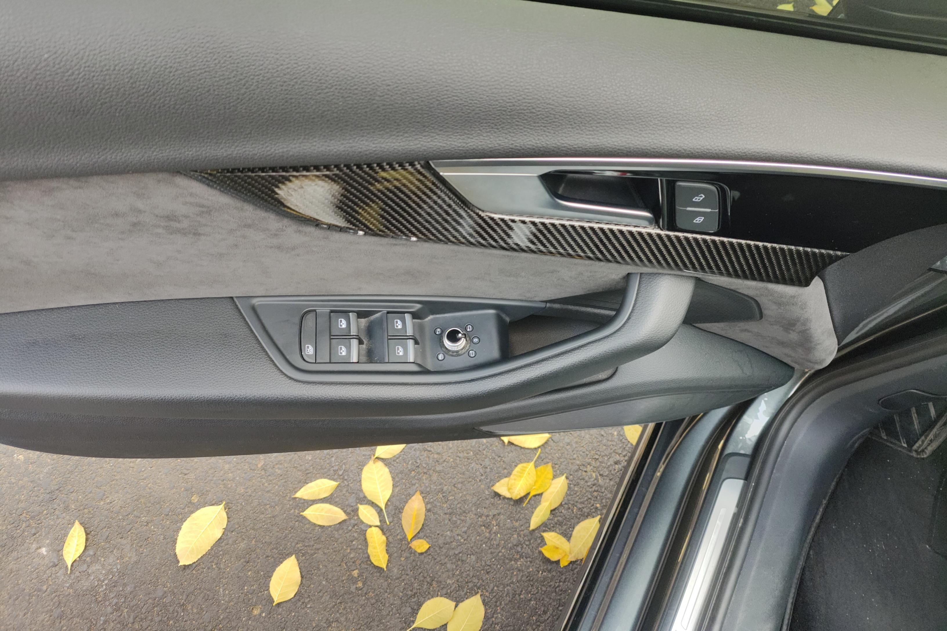 奥迪A4L 2022款 2.0T 自动 quattro臻选动感型 (国Ⅵ) 