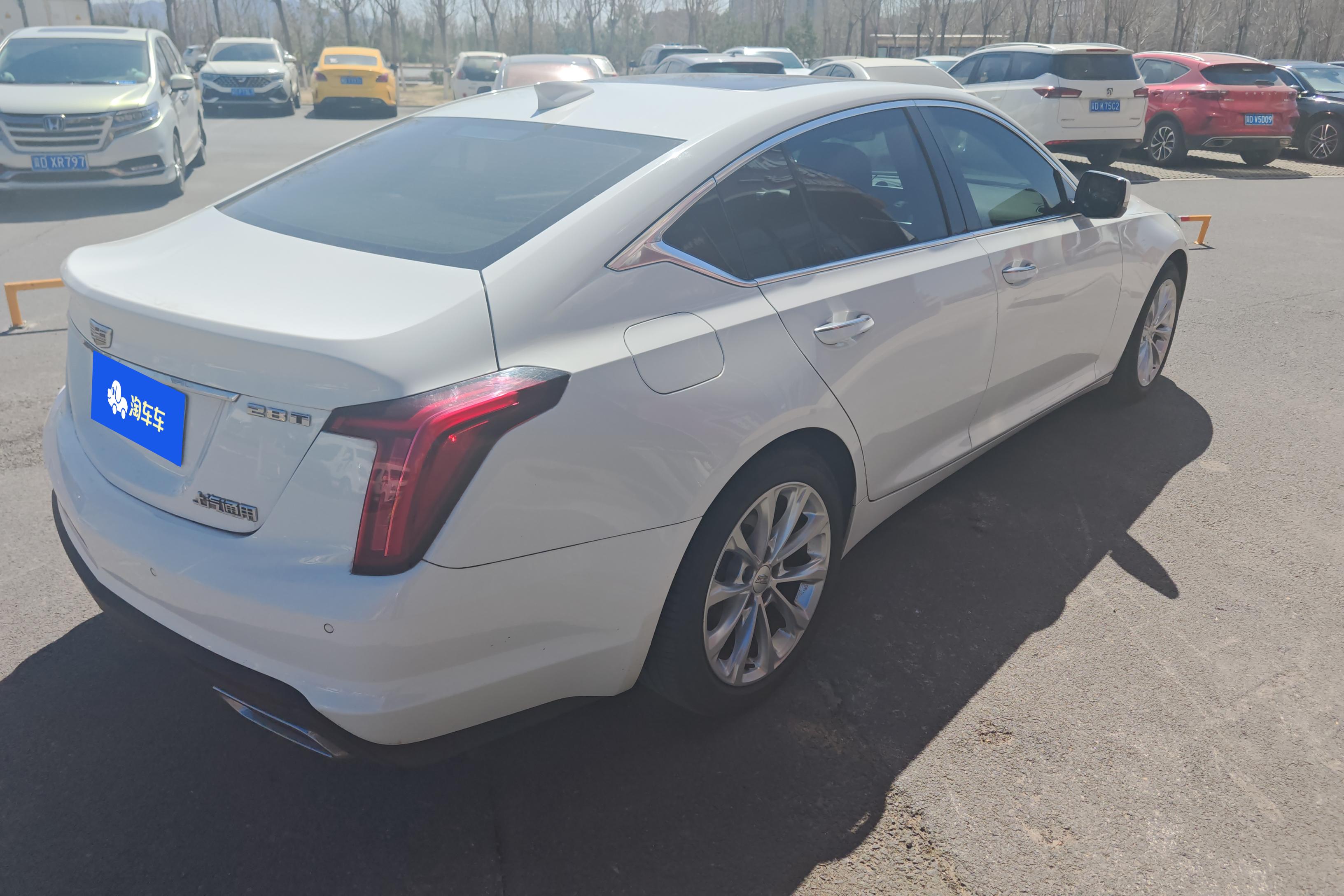 凯迪拉克CT5 2021款 2.0T 自动 28T改款豪华型 (国Ⅵ) 