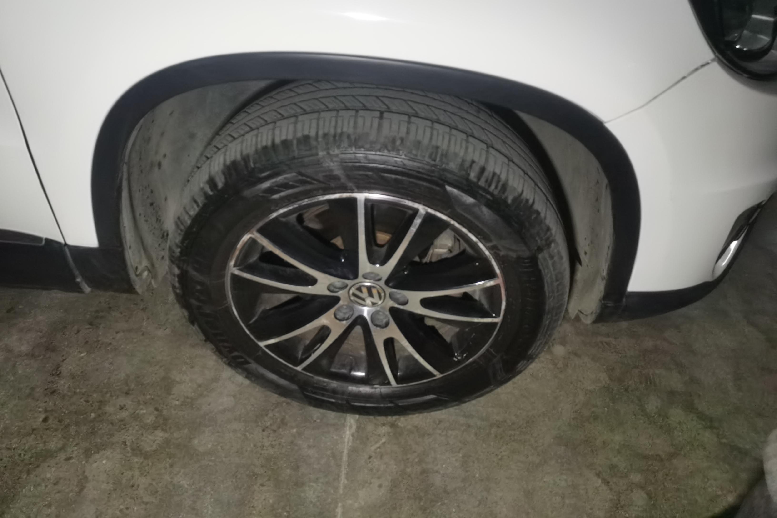 大众途观 2015款 1.8T 自动 四驱 豪华版 (国Ⅴ) 