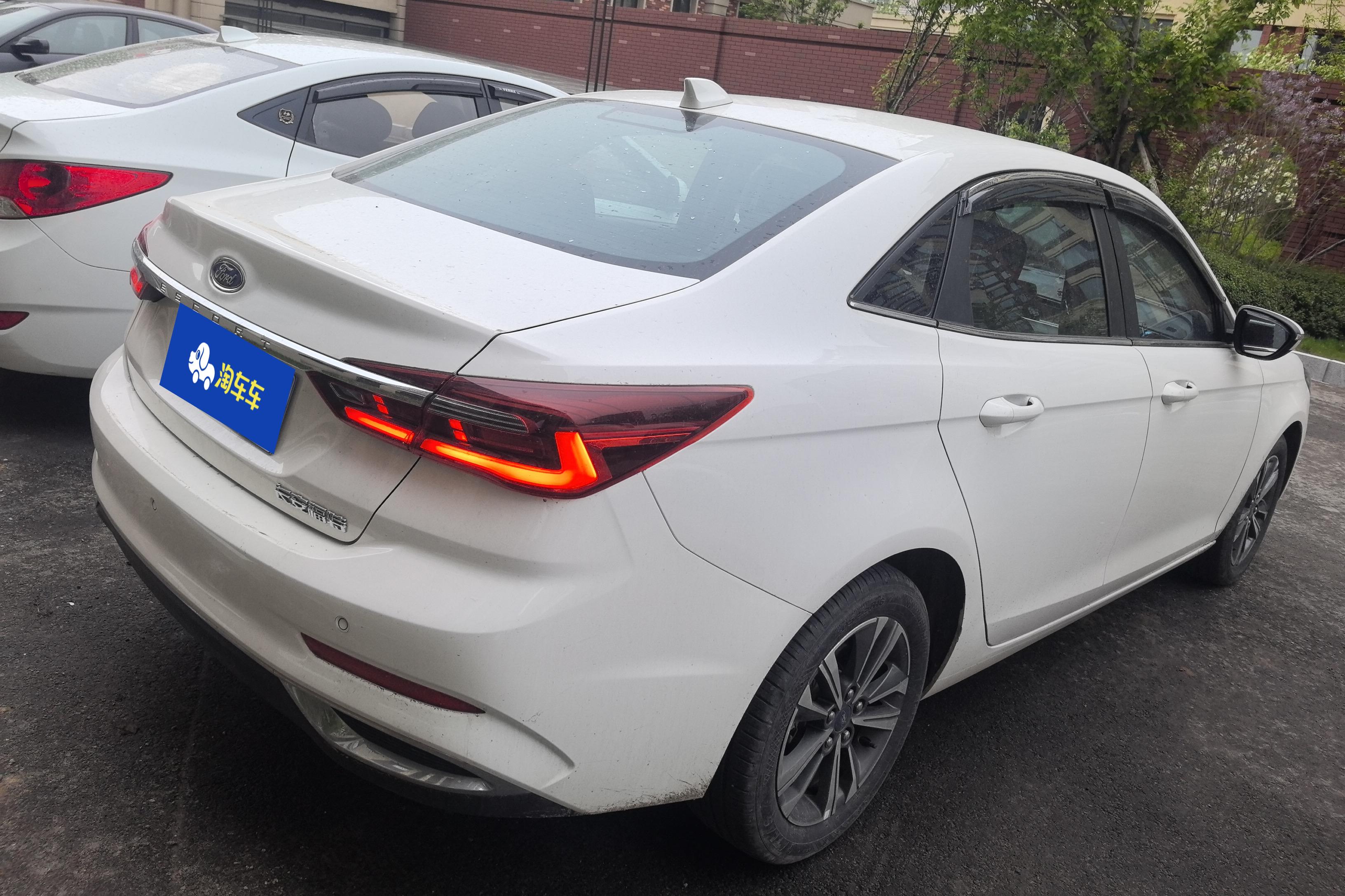 福特福睿斯 2021款 1.5L 自动 铂金版 (国Ⅵ) 