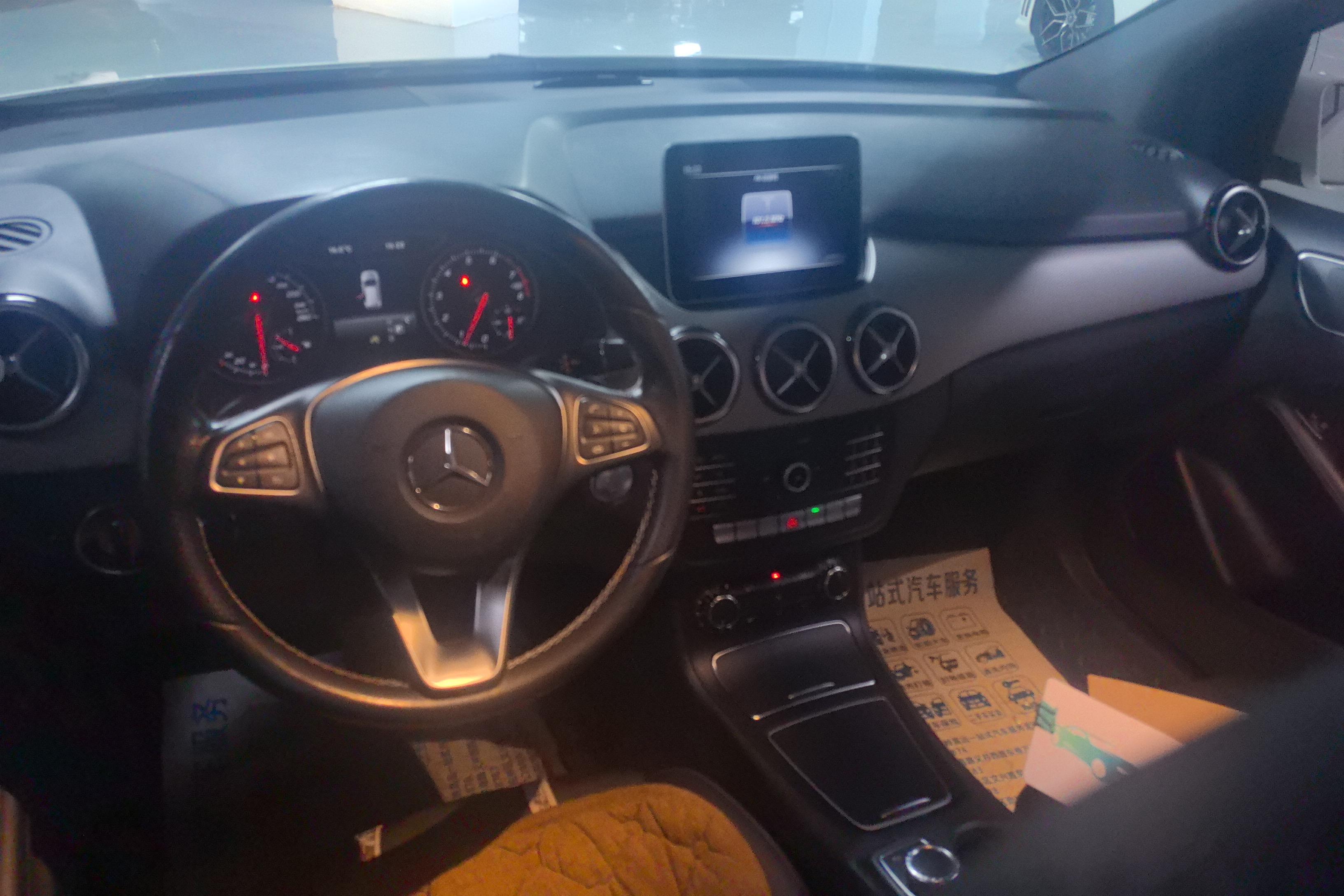 奔驰B级 B200 [进口] 2018款 1.6T 自动 汽油 动感型 