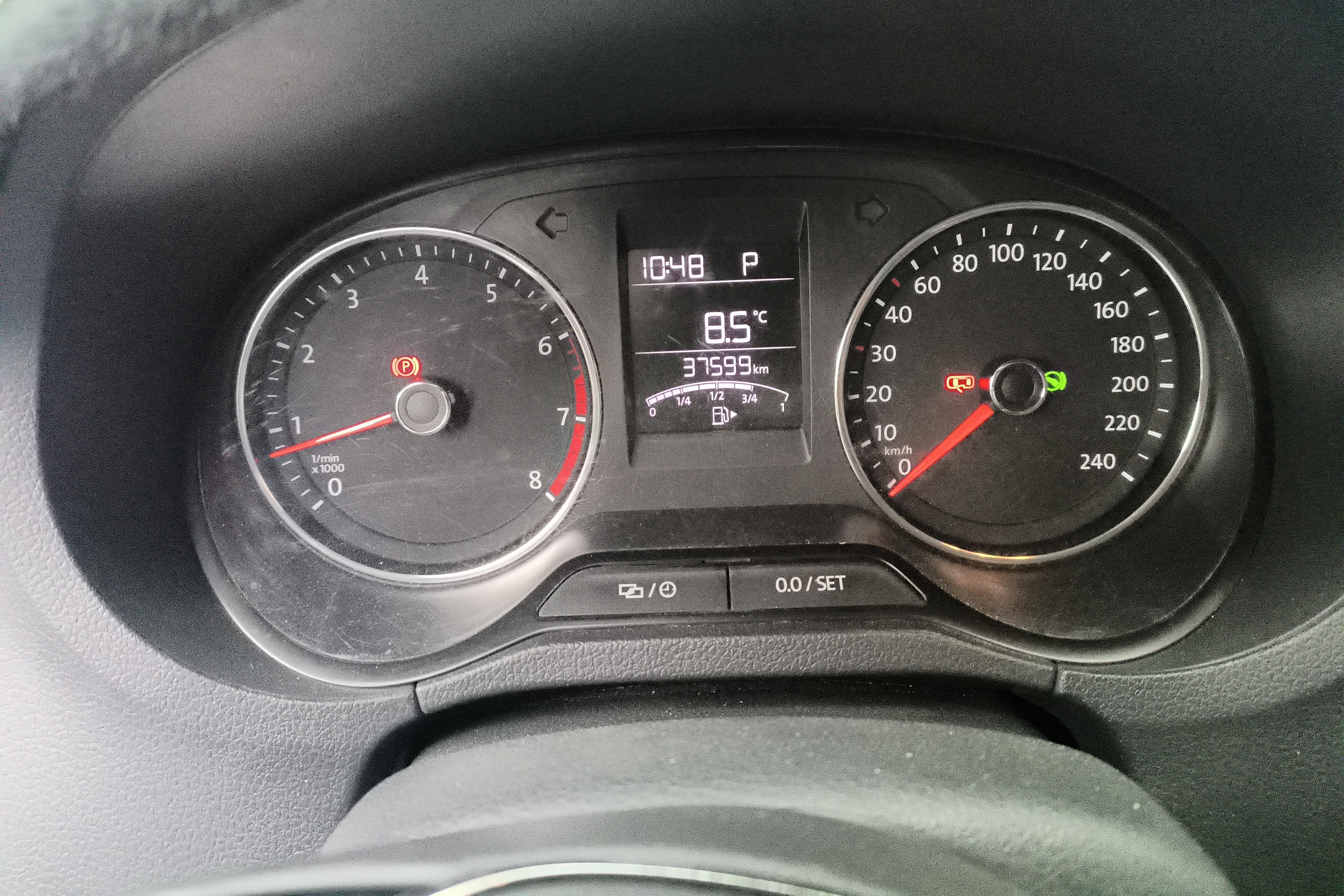 大众POLO 2016款 1.6L 自动 5门5座两厢车 豪华版 (国Ⅴ) 