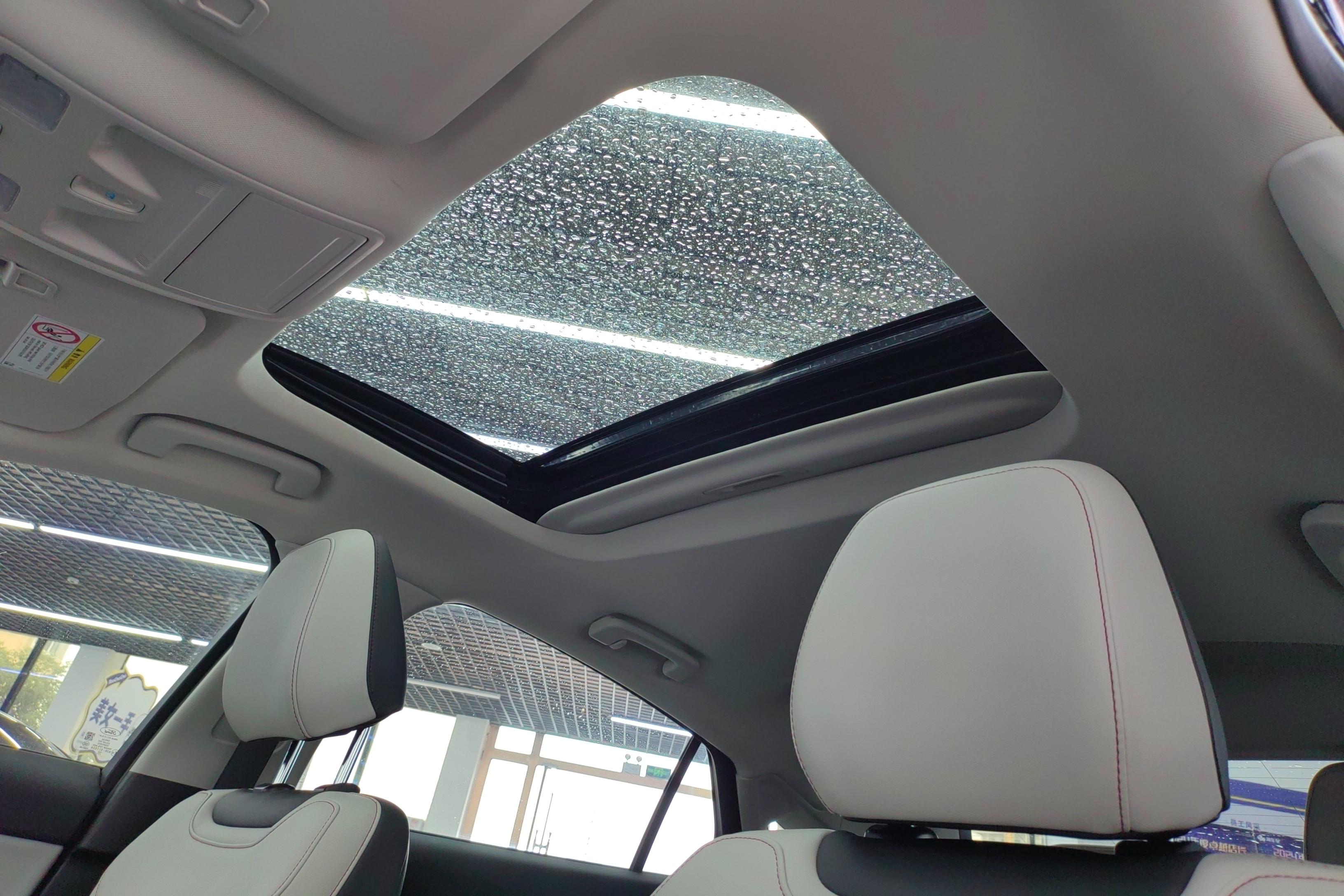 福特蒙迪欧 2022款 2.0T 自动 EcoBoost245改款豪华型 (国Ⅵ) 