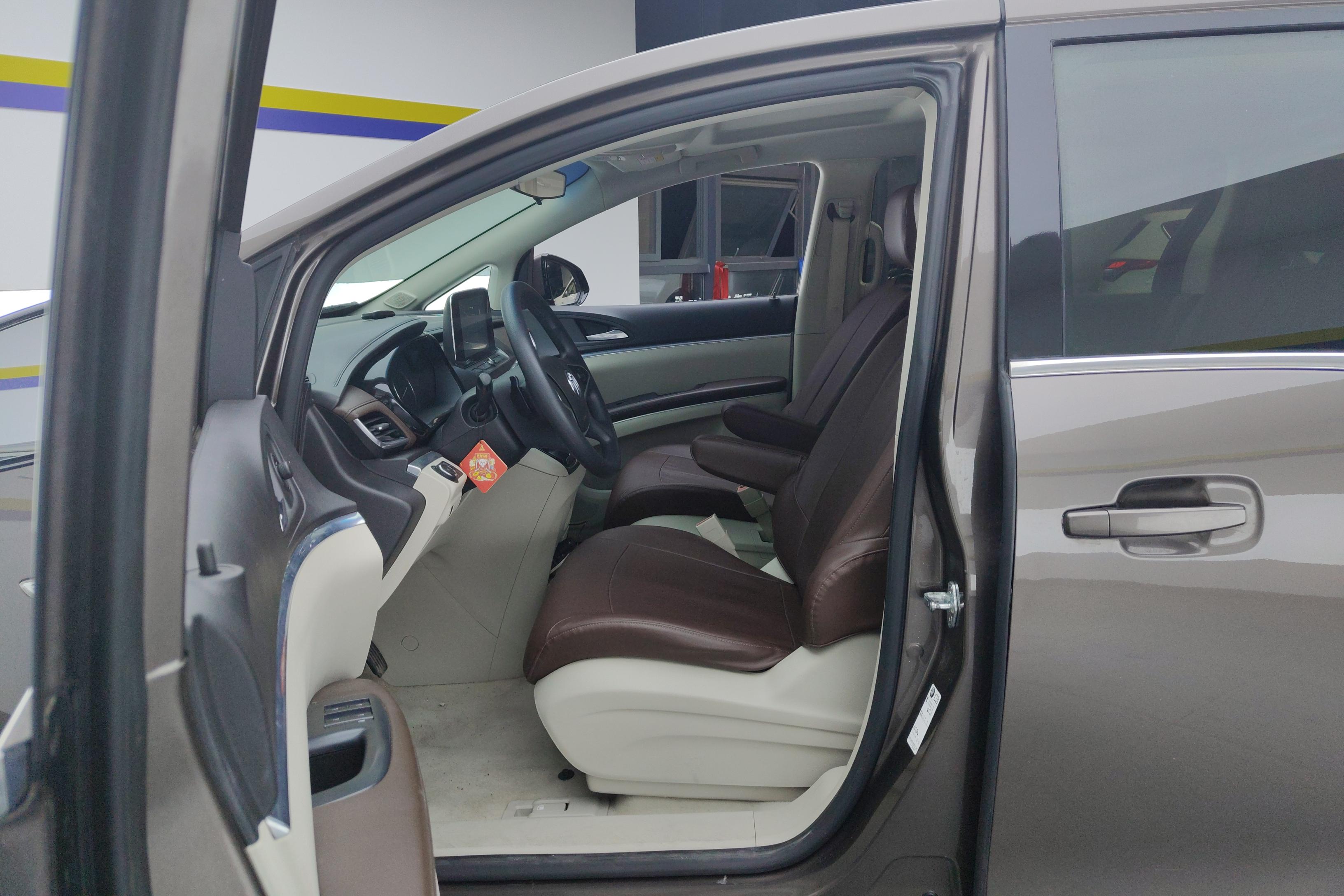 别克GL8 2020款 2.0T 自动 7座 652T舒适型 (国Ⅵ) 