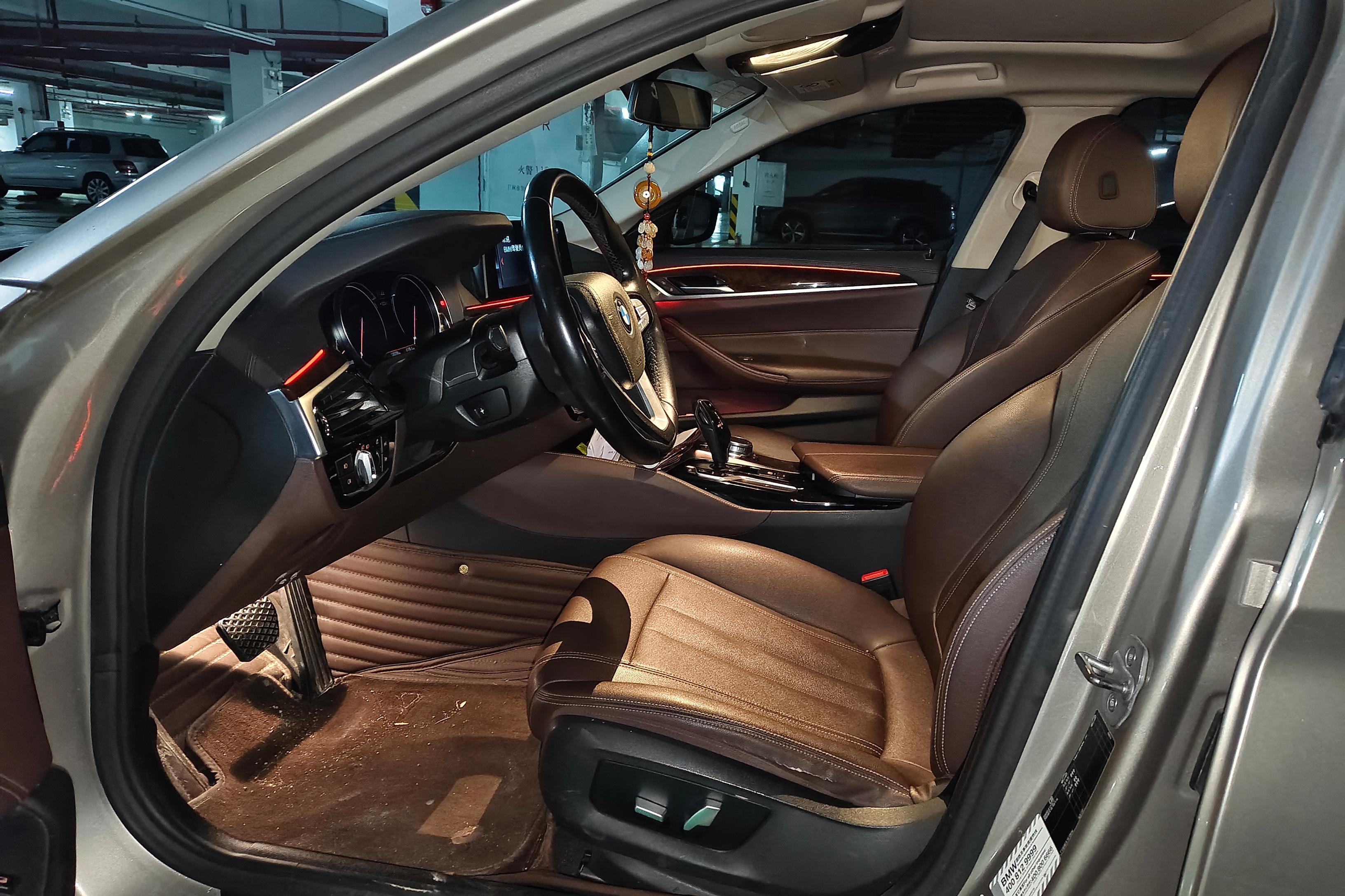 宝马5系 525Li 2018款 2.0T 自动 汽油 豪华套装 (国Ⅴ) 