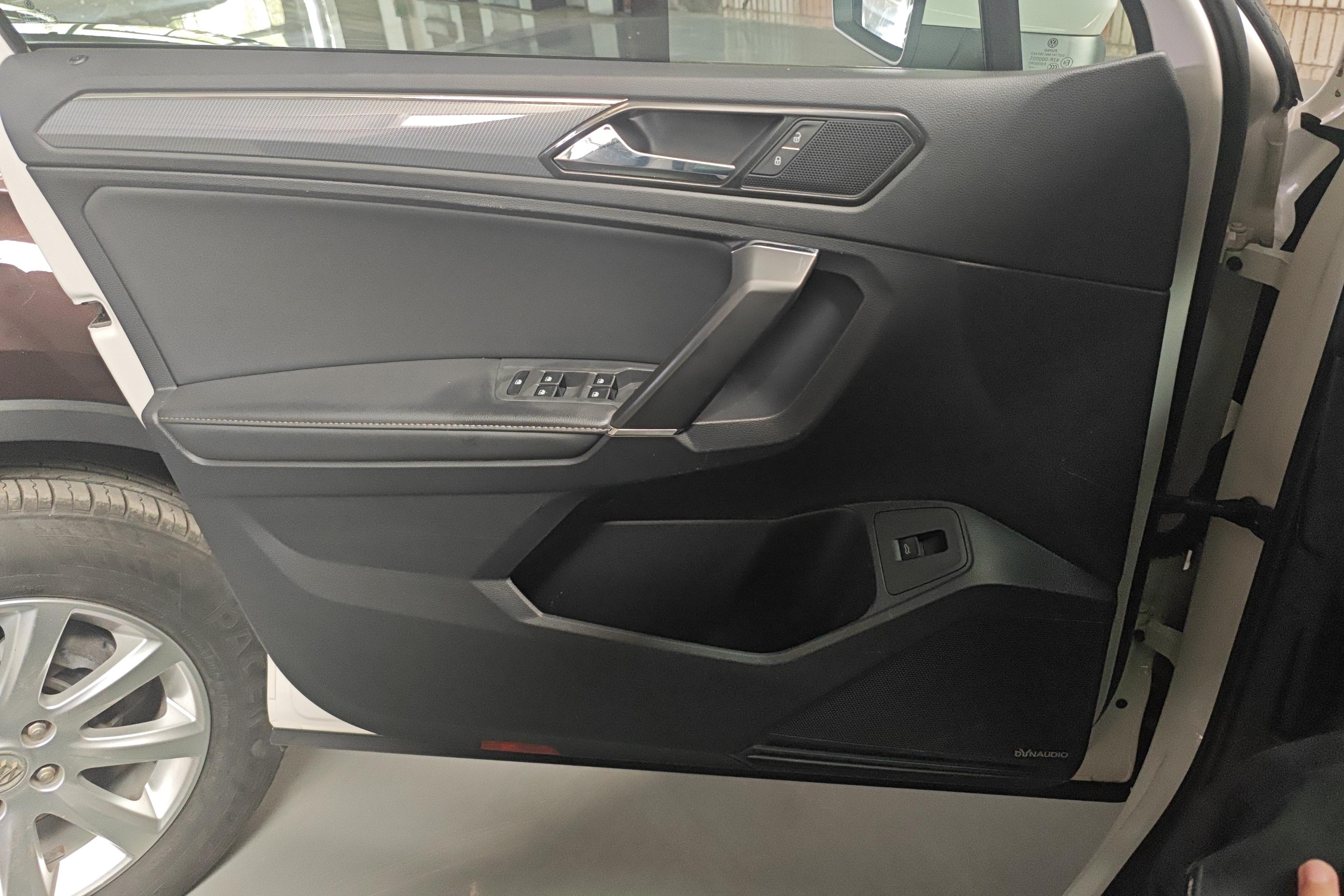 大众途观L R-Line 2019款 2.0T 自动 380TSI旗舰版 (国Ⅵ) 