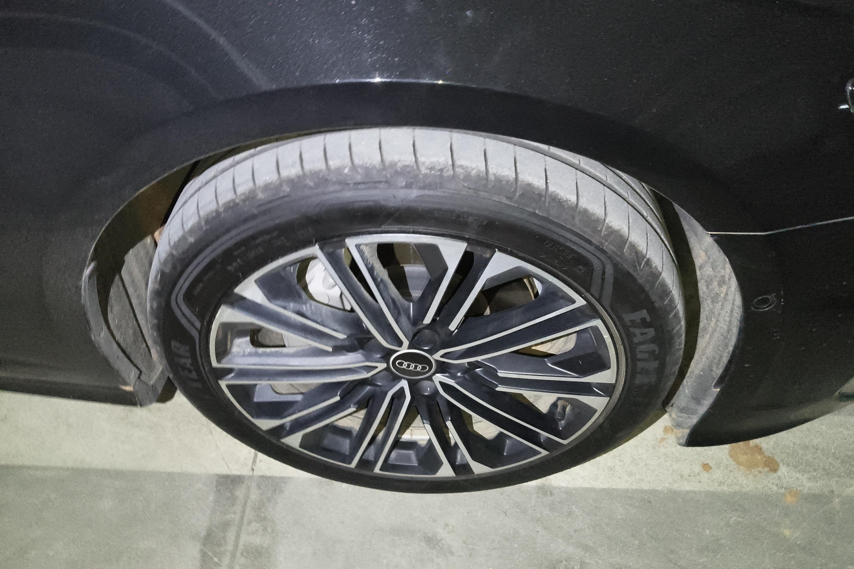 奥迪A6L 45TFSI 2023款 2.0T 自动 改款臻选动感型 (国Ⅵ) 